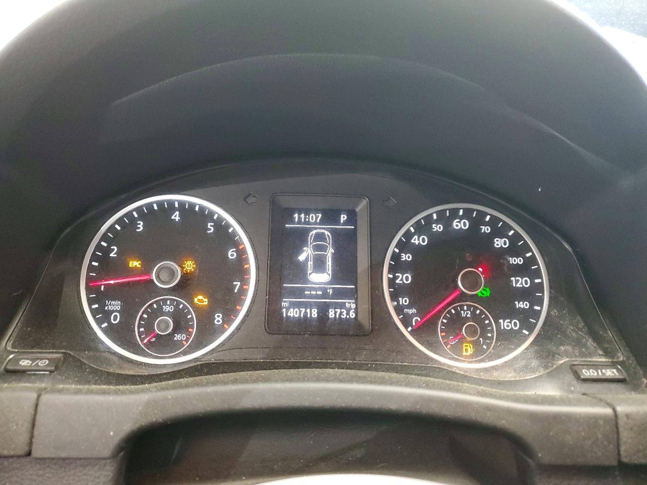 2013 Volkswagen Tiguan S White vin: WVGBV3AX8DW575274