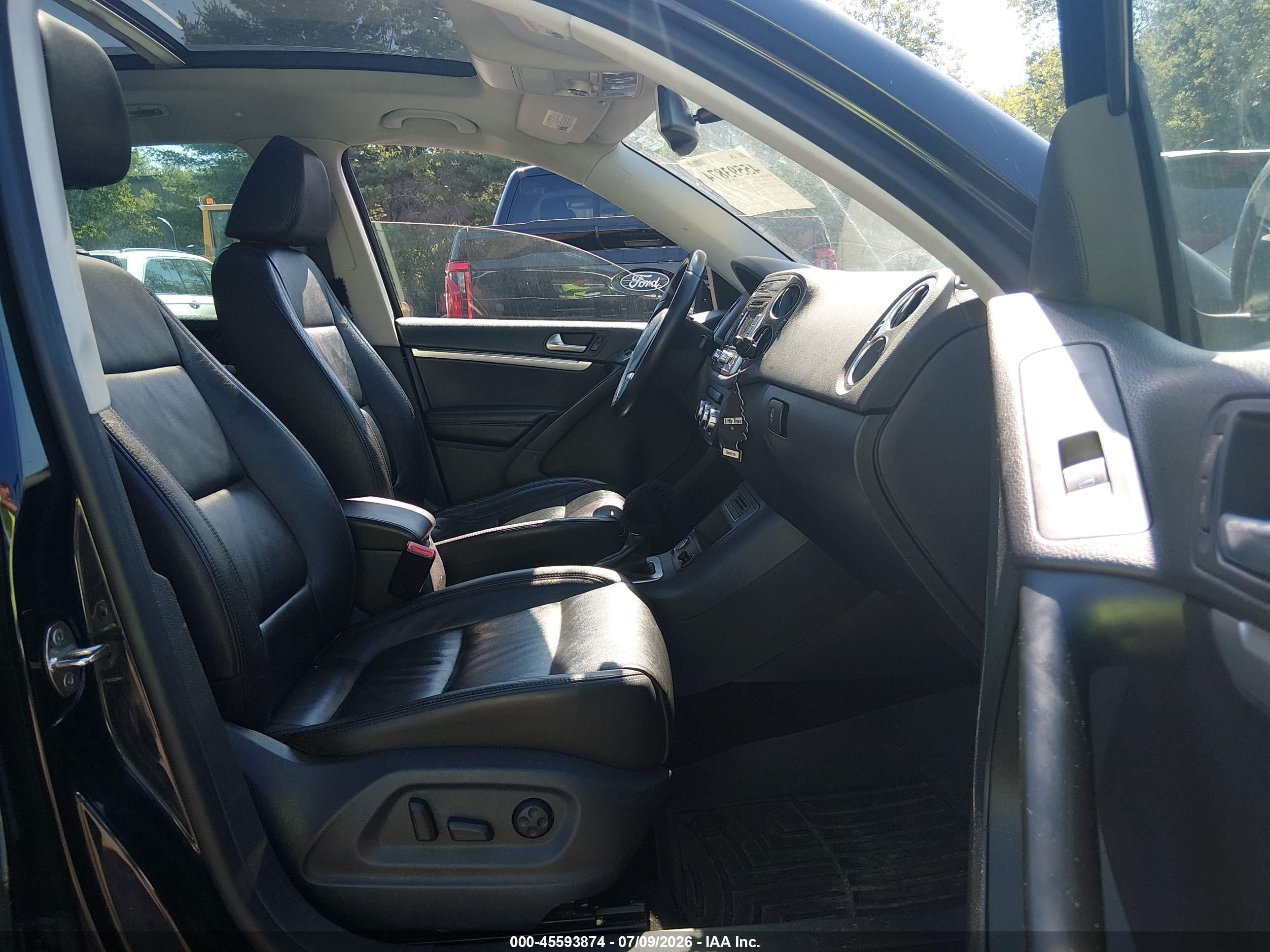 2013 Volkswagen Tiguan Sel Black vin: WVGBV3AX8DW622495