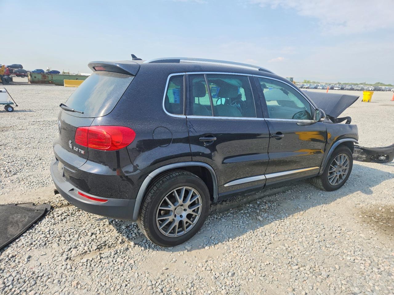 2014 Volkswagen Tiguan S Black vin: WVGBV3AX8EW031584
