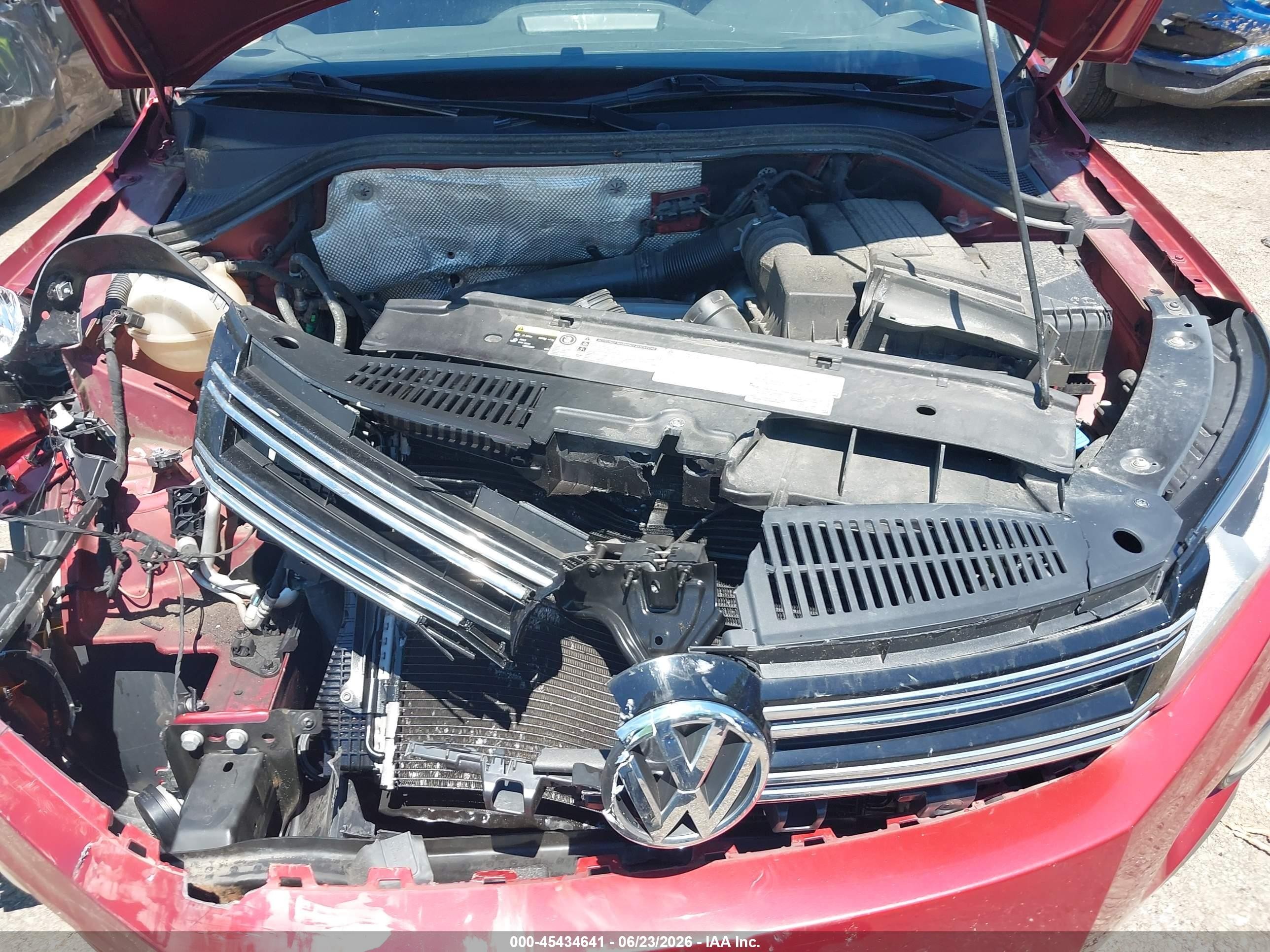 2014 Volkswagen Tiguan Se Red vin: WVGBV3AX8EW120507