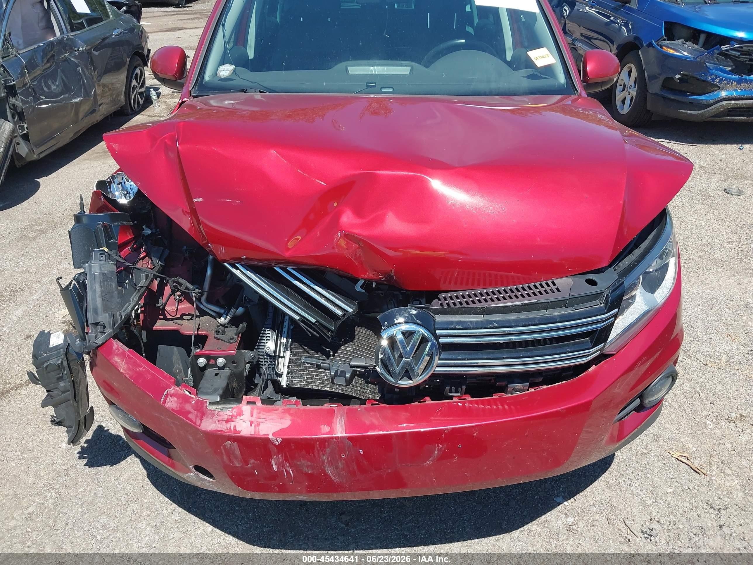 2014 Volkswagen Tiguan Se Red vin: WVGBV3AX8EW120507