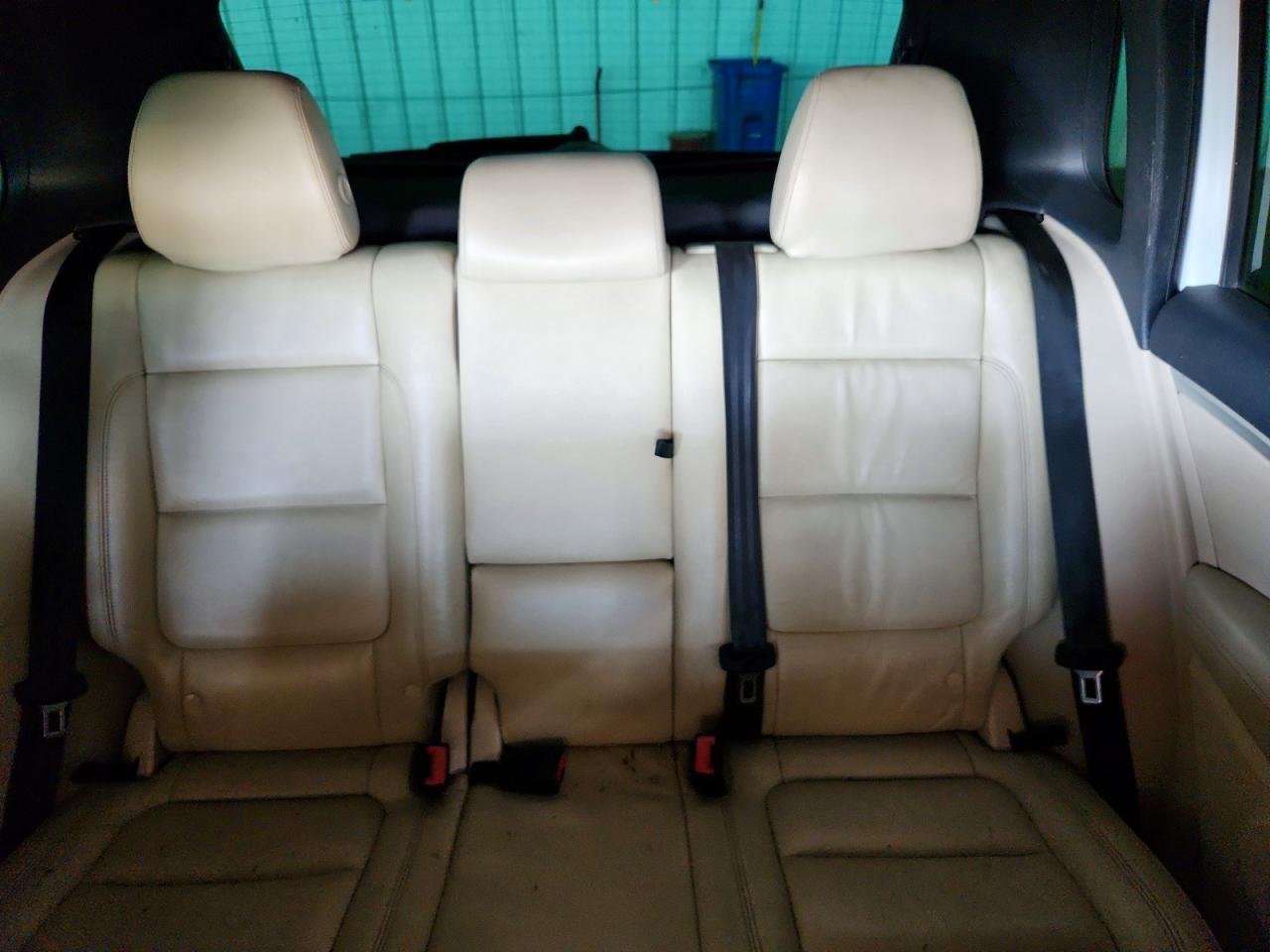 2014 Volkswagen Tiguan S White vin: WVGBV3AX8EW558685