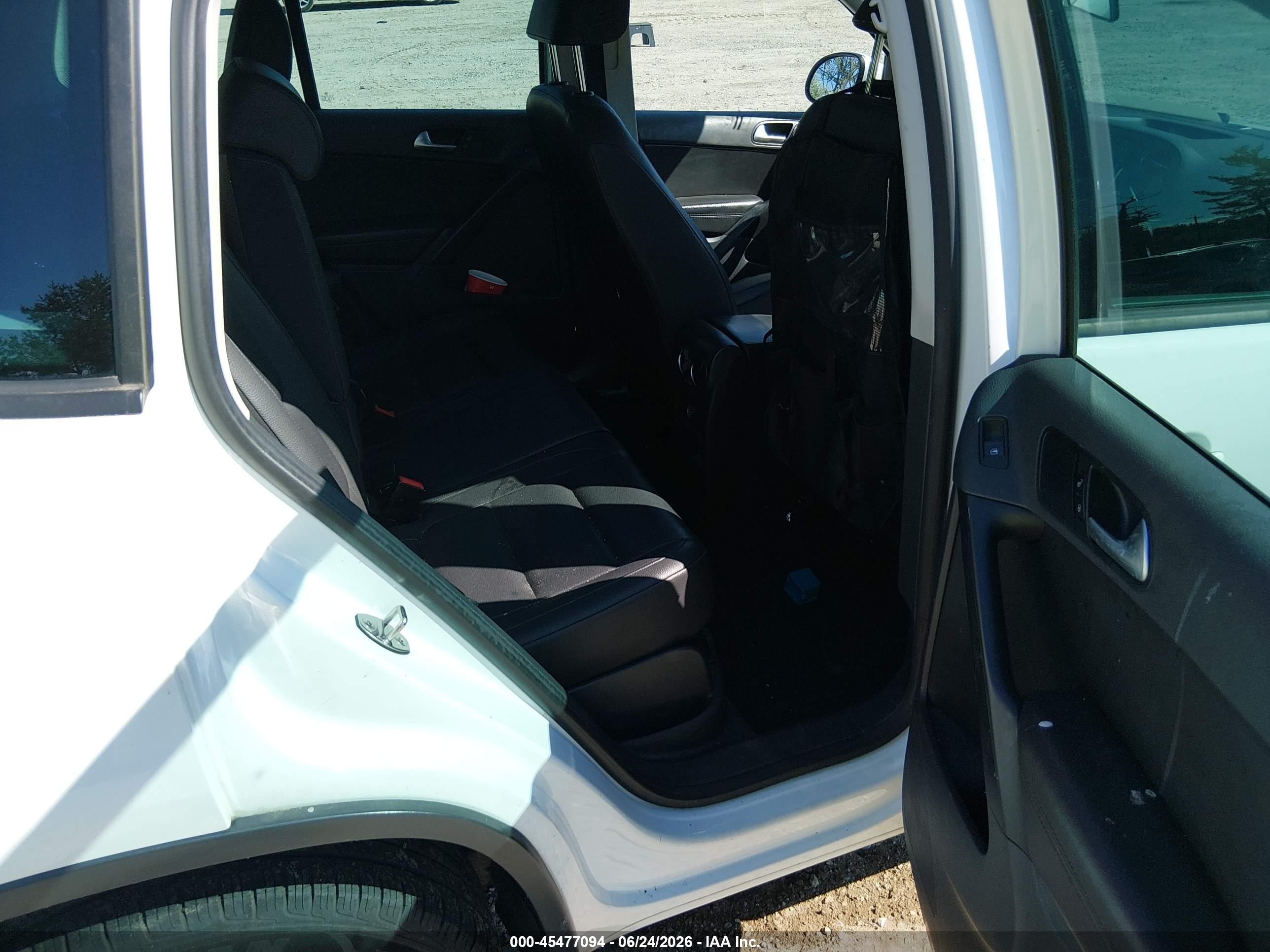 2014 Volkswagen Tiguan Se White vin: WVGBV3AX8EW617699