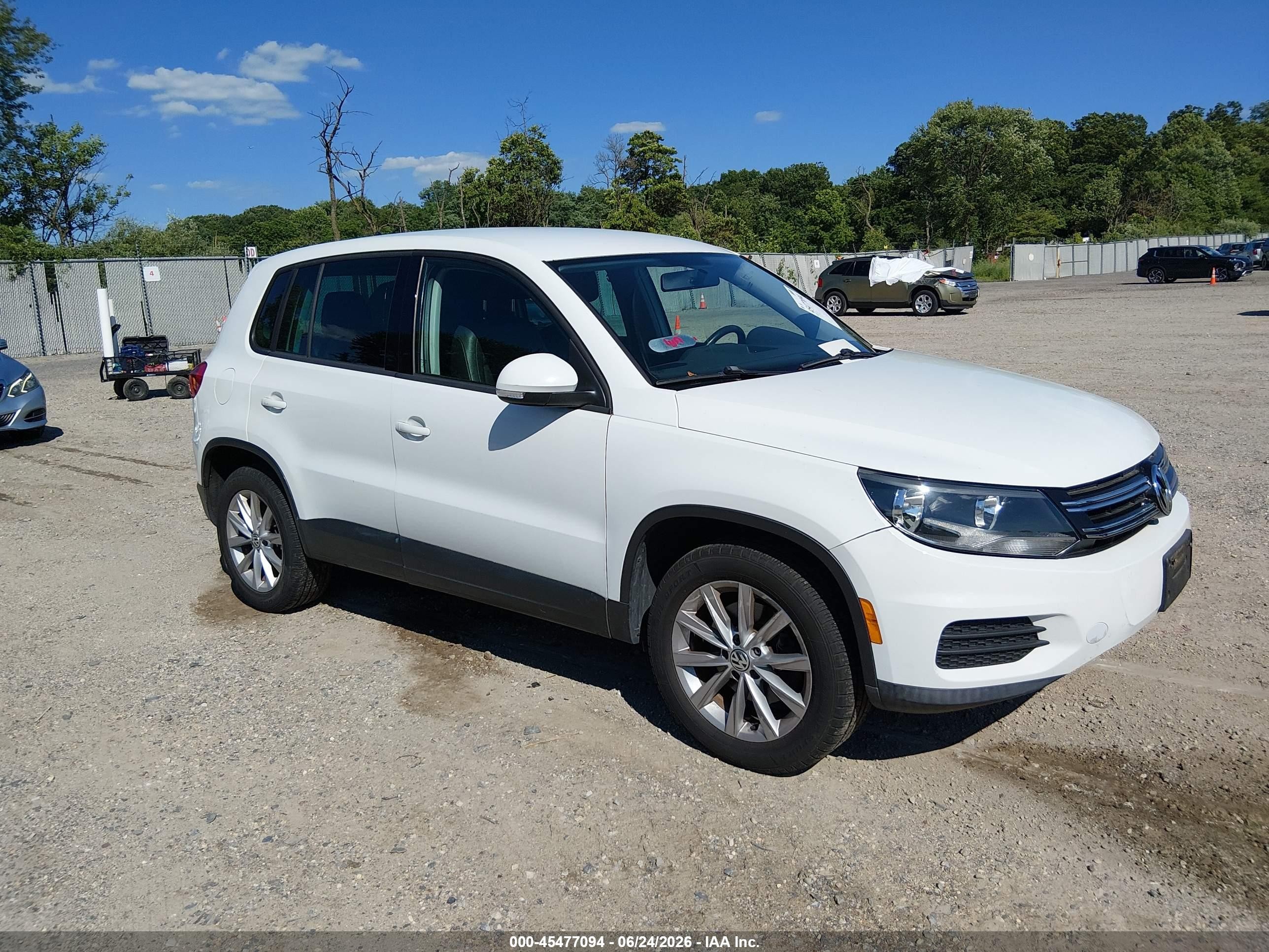 2014 Volkswagen Tiguan Se White vin: WVGBV3AX8EW617699