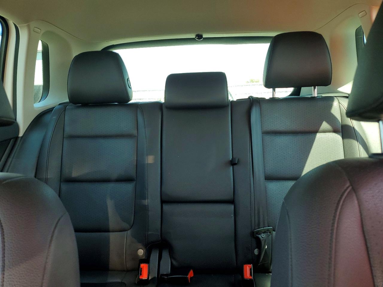 2014 Volkswagen Tiguan S Белый vin: WVGBV3AX8EW620473