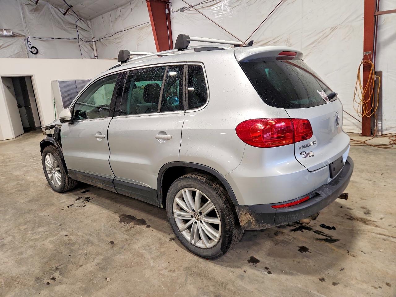 2013 Volkswagen Tiguan S Silver vin: WVGBV3AX9DW563697