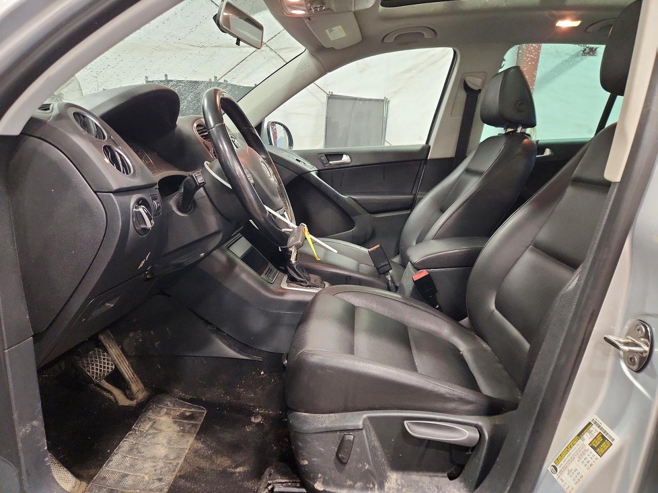 2013 Volkswagen Tiguan S Silver vin: WVGBV3AX9DW563697