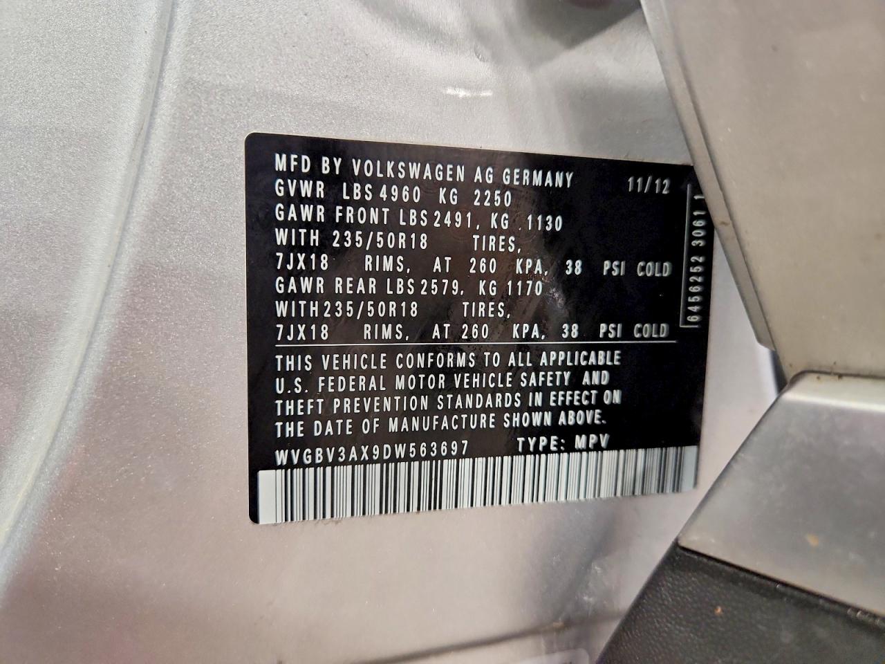 2013 Volkswagen Tiguan S Silver vin: WVGBV3AX9DW563697