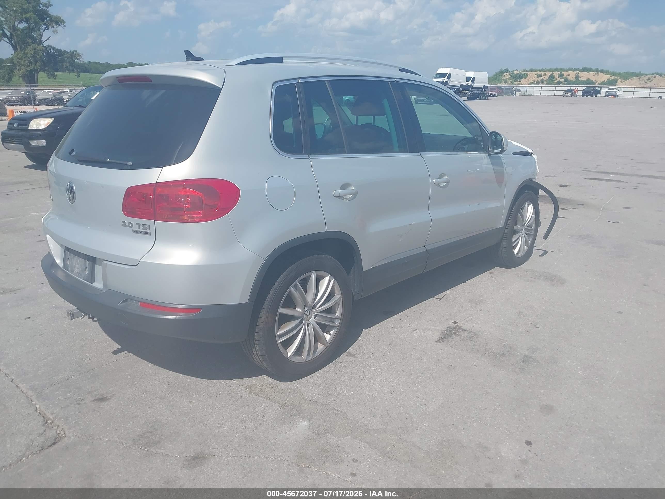 2013 Volkswagen Tiguan Se Silver vin: WVGBV3AX9DW566728