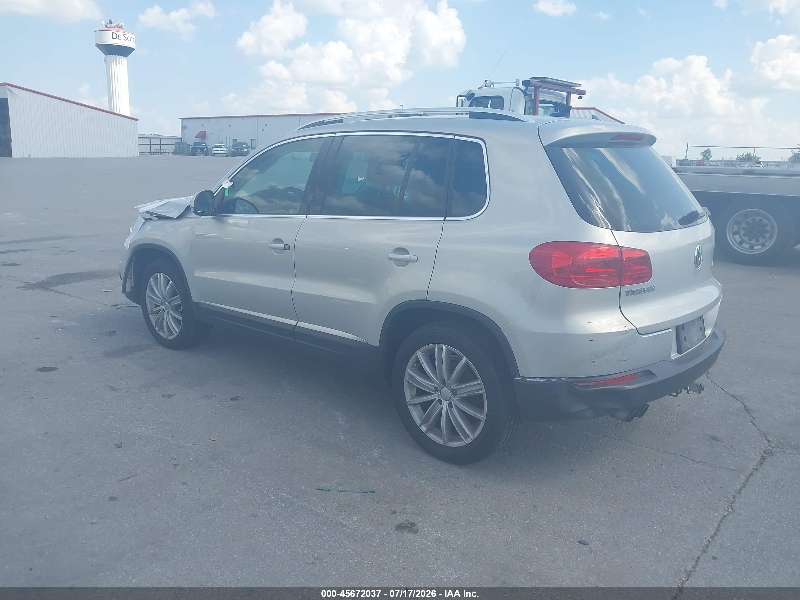 2013 Volkswagen Tiguan Se Silver vin: WVGBV3AX9DW566728