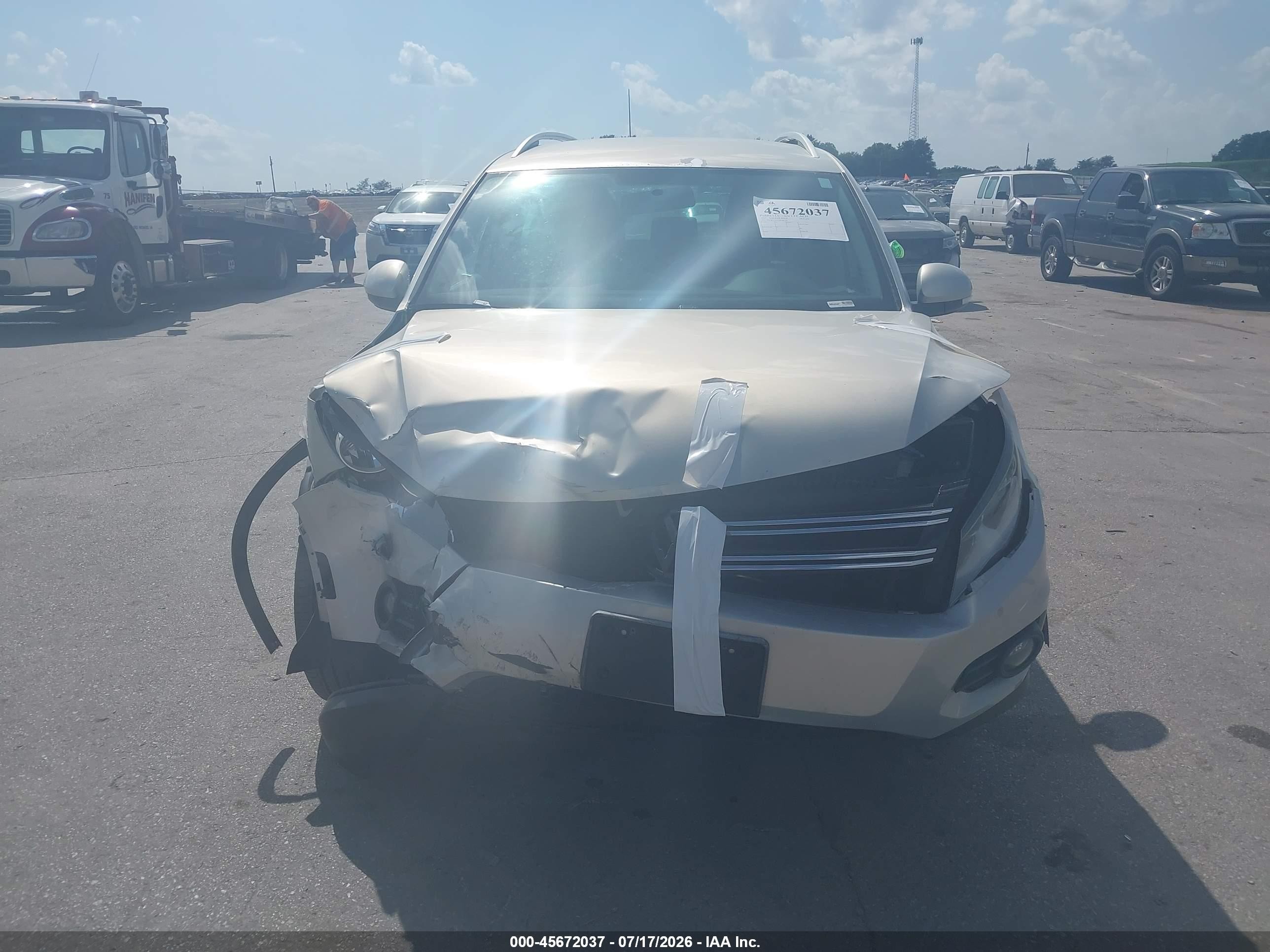2013 Volkswagen Tiguan Se Silver vin: WVGBV3AX9DW566728