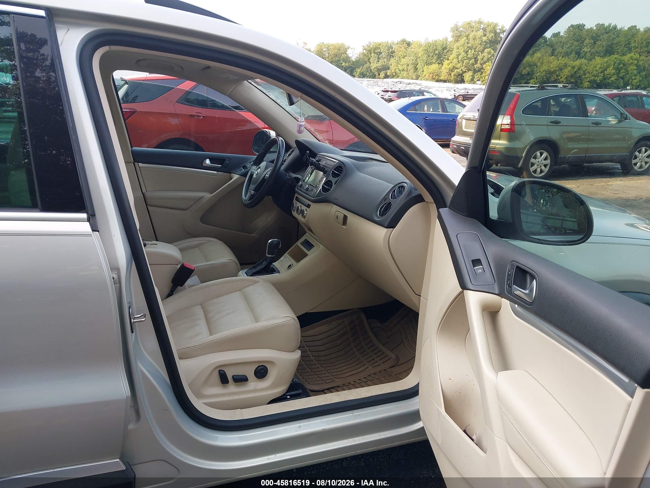 2013 Volkswagen Tiguan Sel Серебряный vin: WVGBV3AX9DW624160