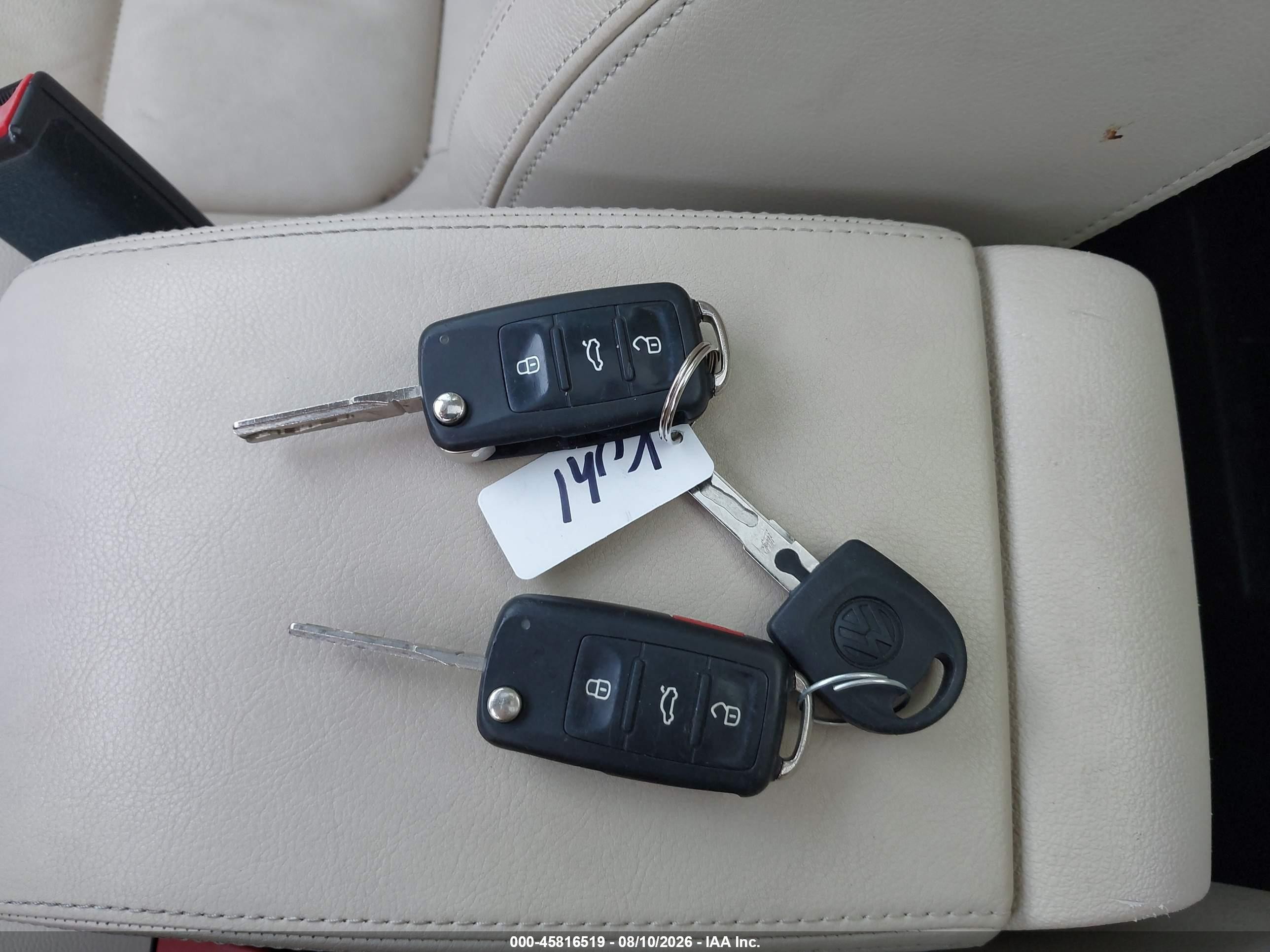 2013 Volkswagen Tiguan Sel Серебряный vin: WVGBV3AX9DW624160