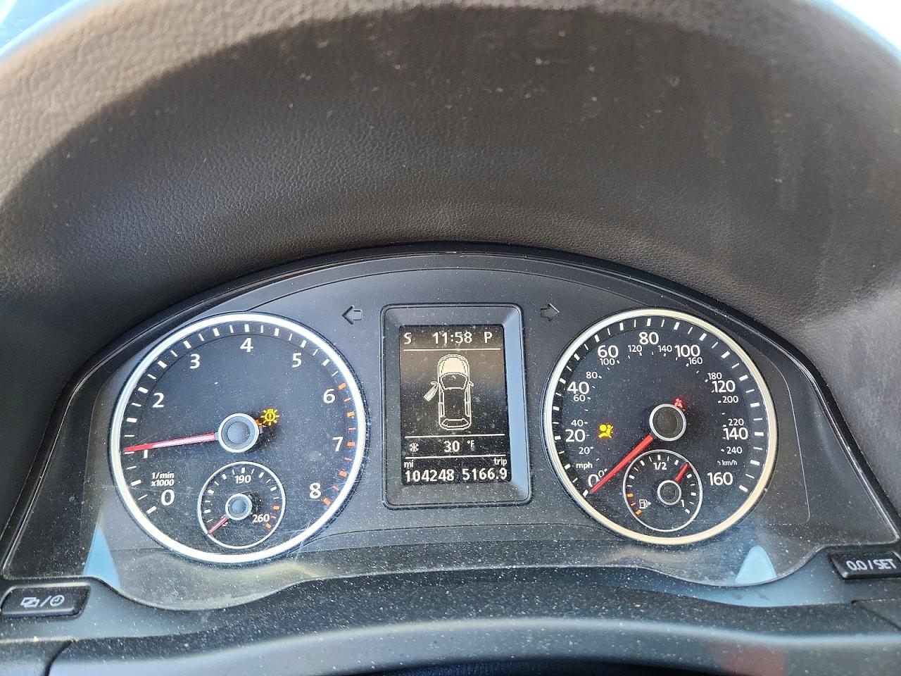 2014 Volkswagen Tiguan S Черный vin: WVGBV3AX9EW518518