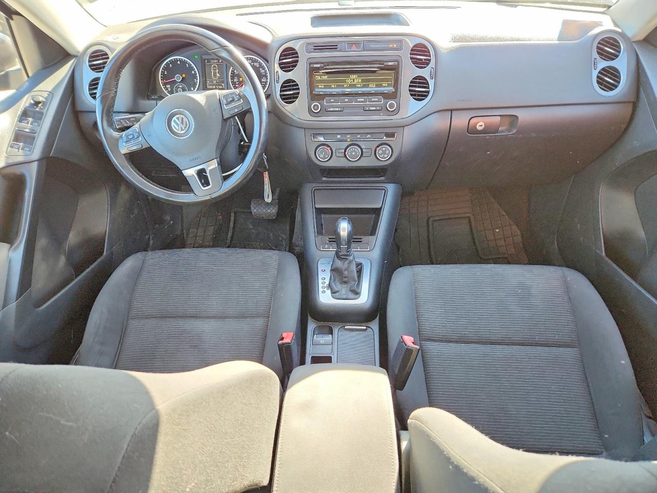 2014 Volkswagen Tiguan S Черный vin: WVGBV3AX9EW518518