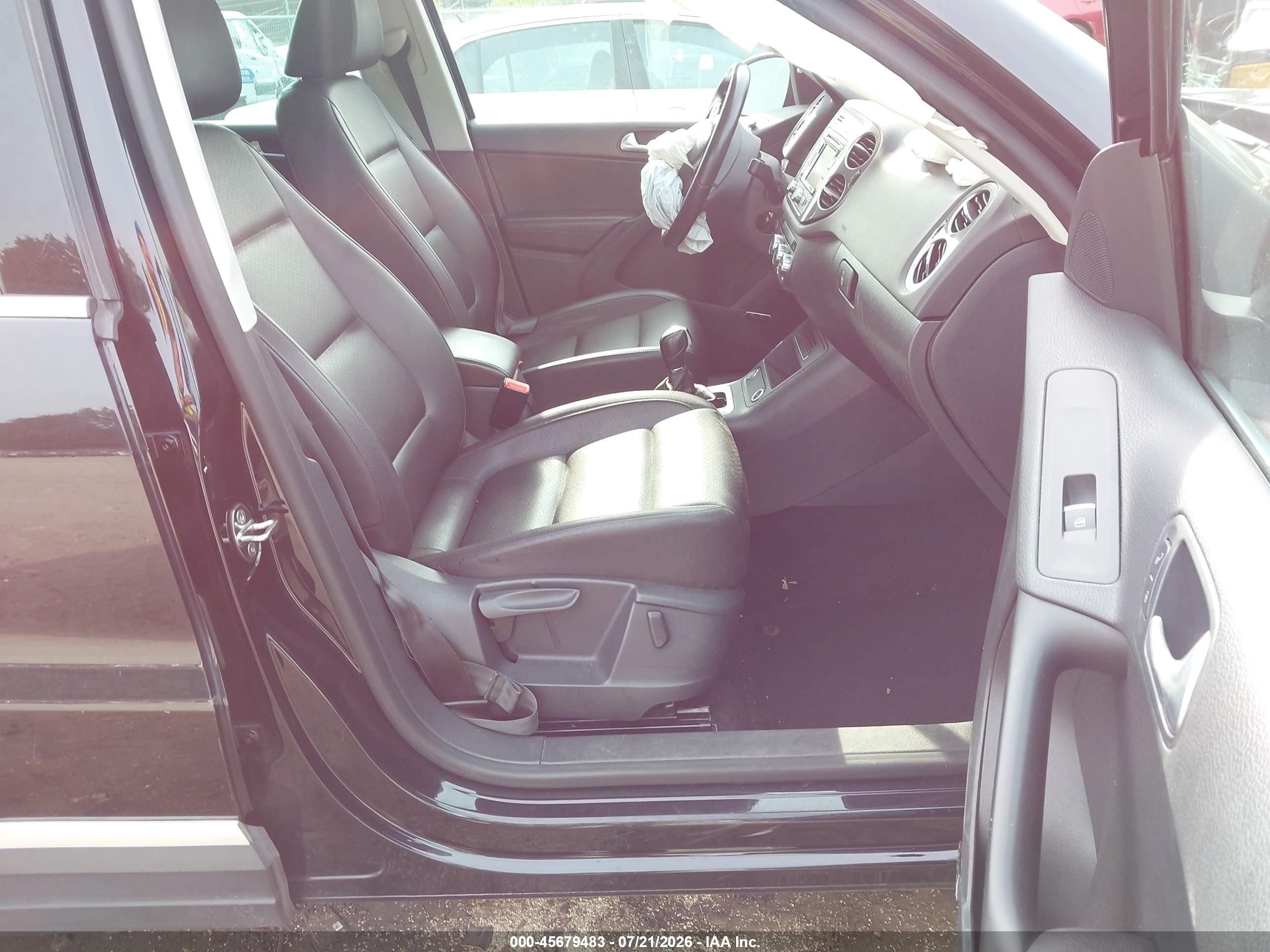 2014 Volkswagen Tiguan Sel Black vin: WVGBV3AX9EW562762