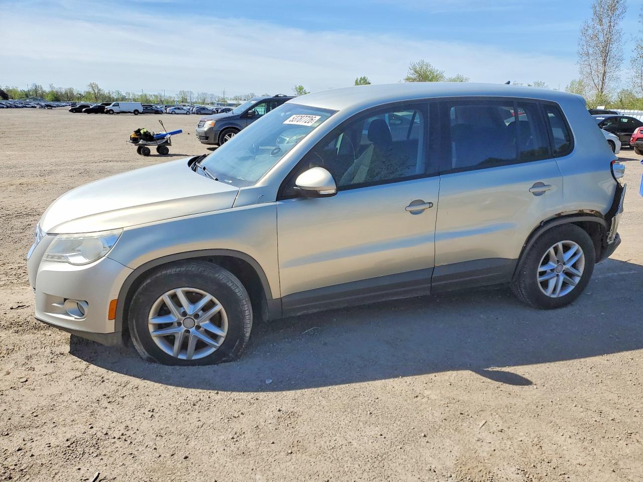 2009 Volkswagen Tiguan Se Silver vin: WVGBV75N09W001193