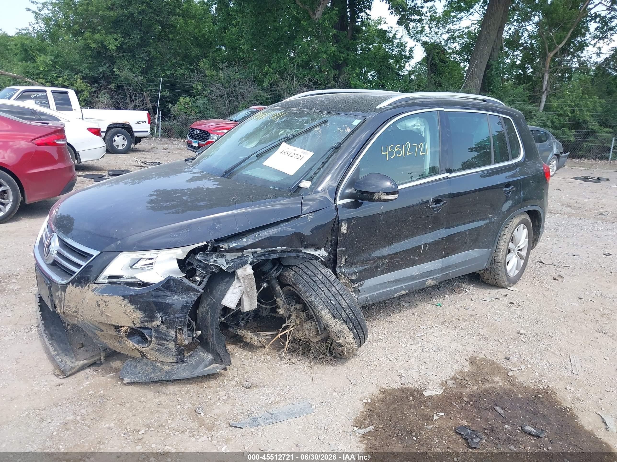 2011 Volkswagen Tiguan Se Black vin: WVGBV7AX0BW535081