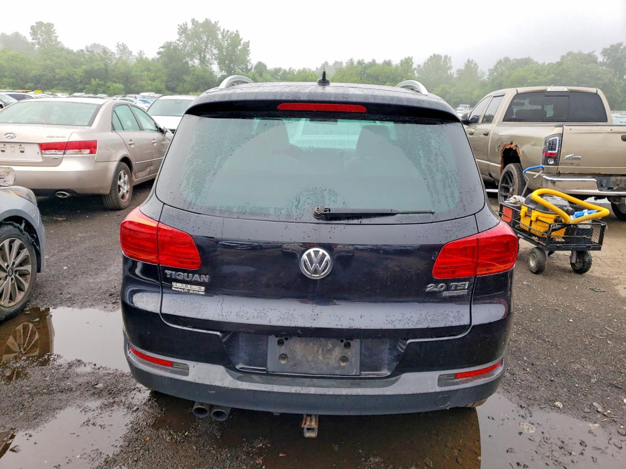 2012 Volkswagen Tiguan S Черный vin: WVGBV7AX0CW572052