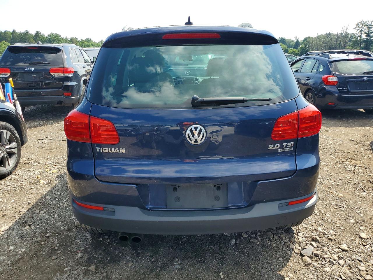 2012 Volkswagen Tiguan S Синий vin: WVGBV7AX0CW598862