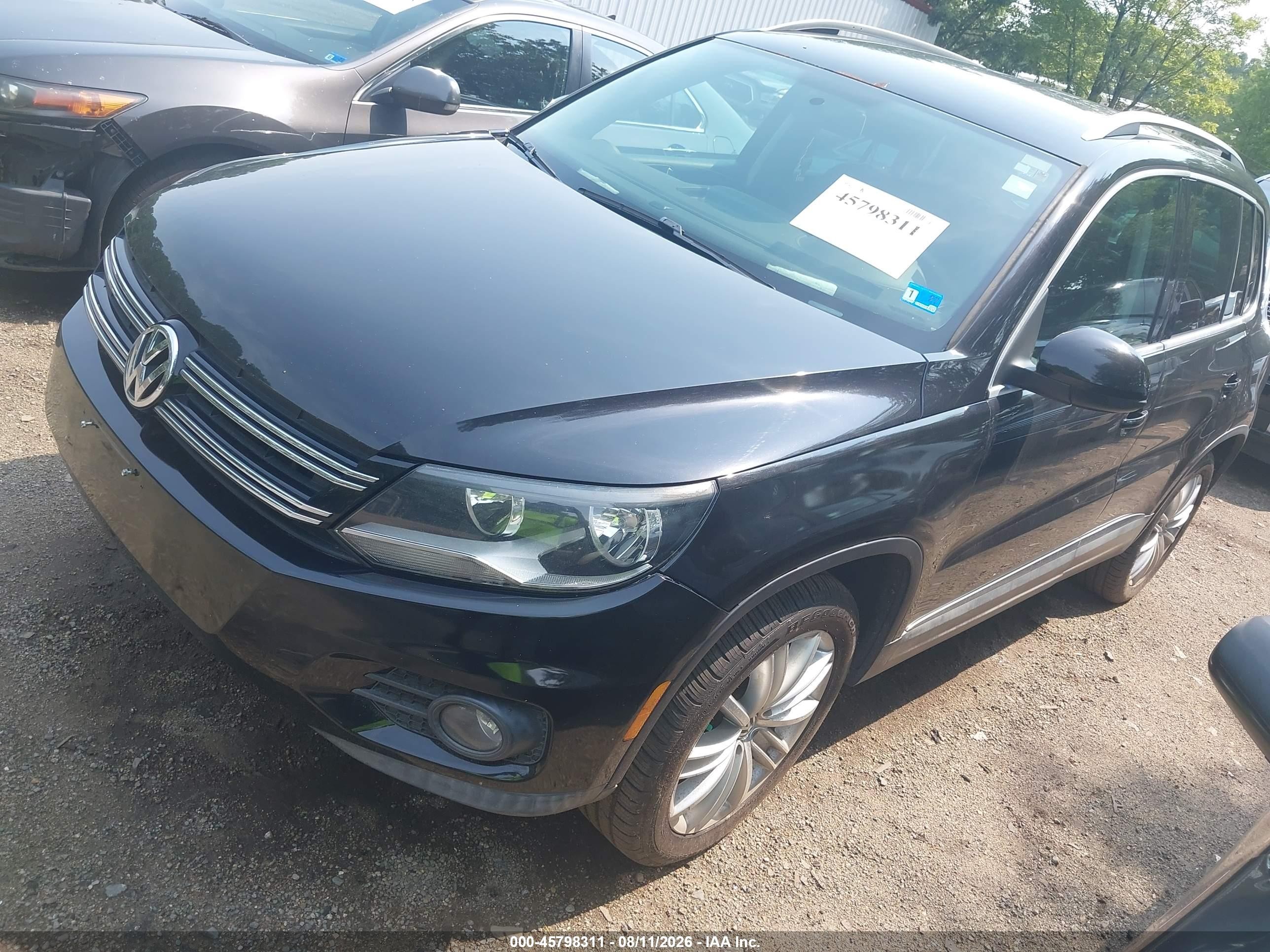 2013 Volkswagen Tiguan Se Black vin: WVGBV7AX0DW510183