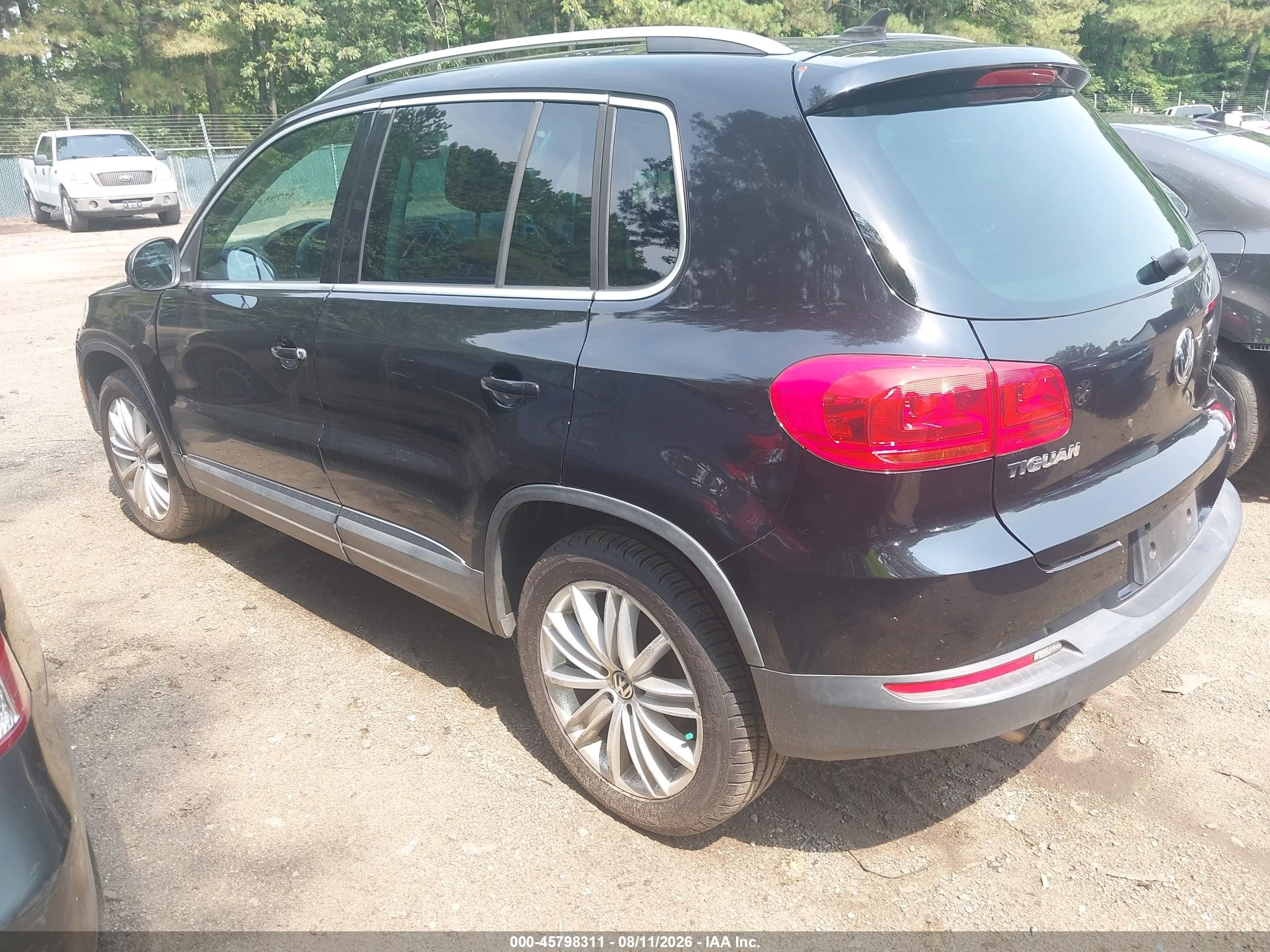 2013 Volkswagen Tiguan Se Black vin: WVGBV7AX0DW510183