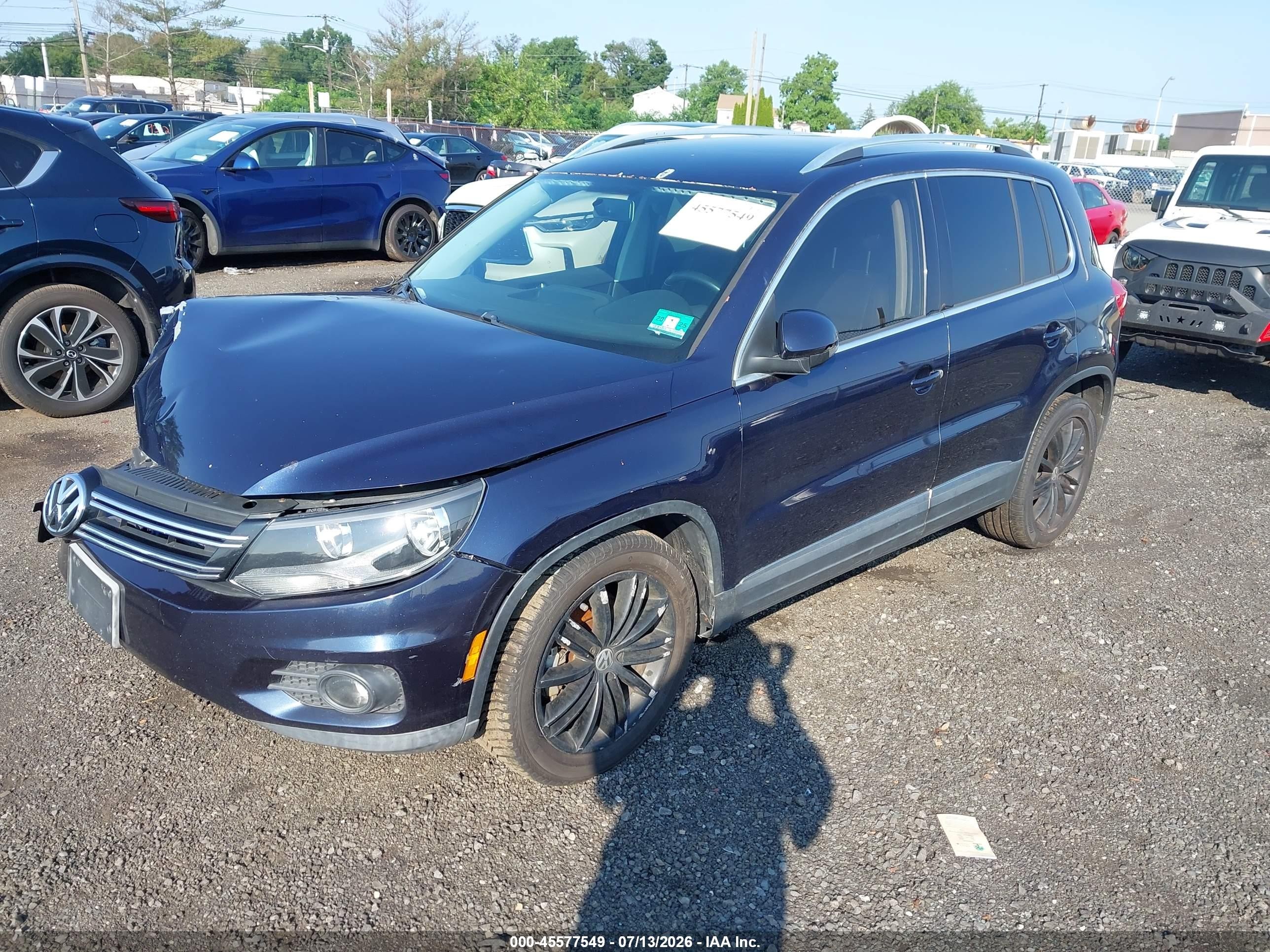 2013 Volkswagen Tiguan Se Синий vin: WVGBV7AX0DW538307
