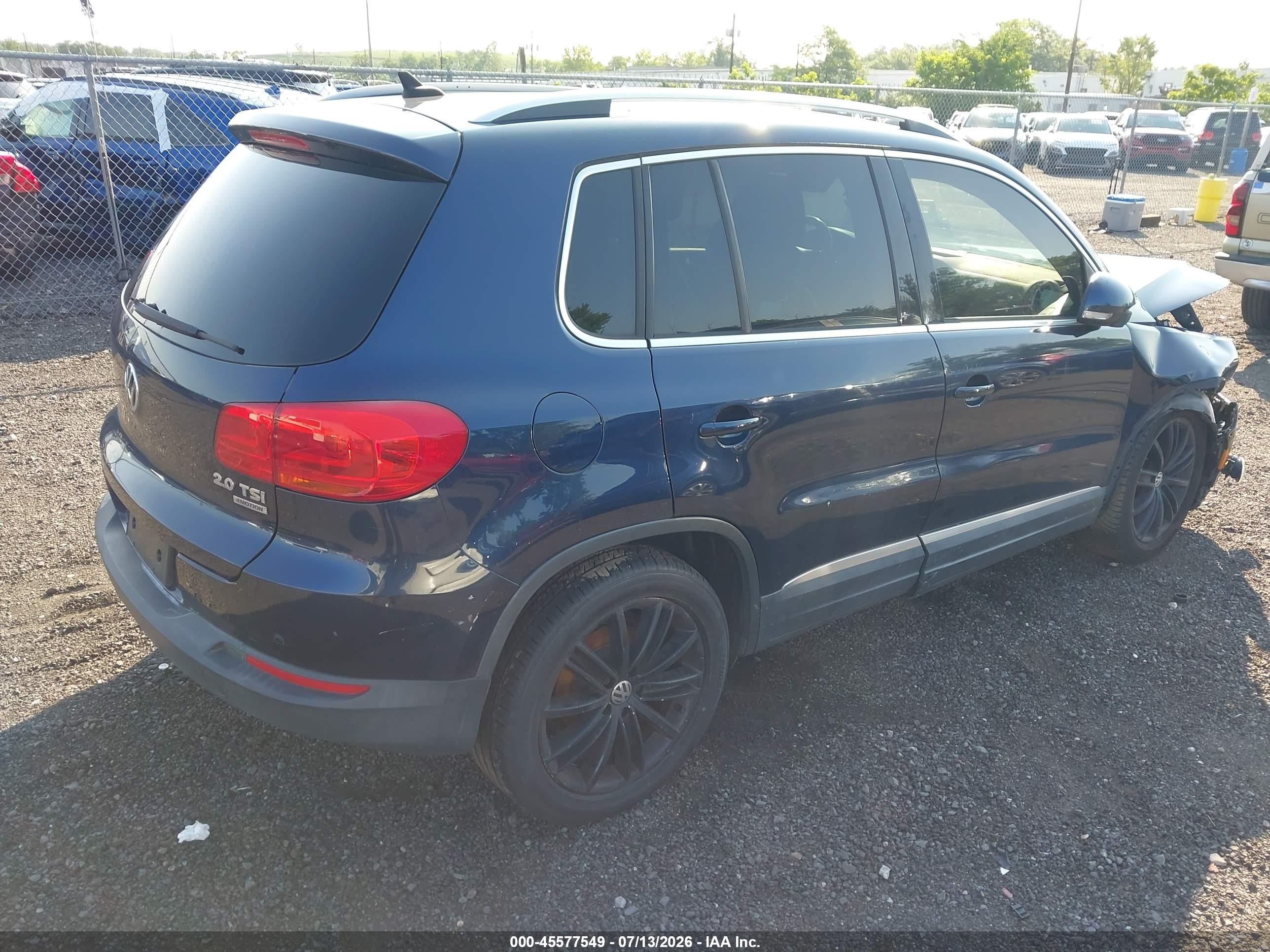 2013 Volkswagen Tiguan Se Синий vin: WVGBV7AX0DW538307