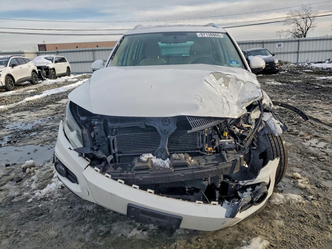2013 Volkswagen Tiguan S Белый vin: WVGBV7AX0DW541885