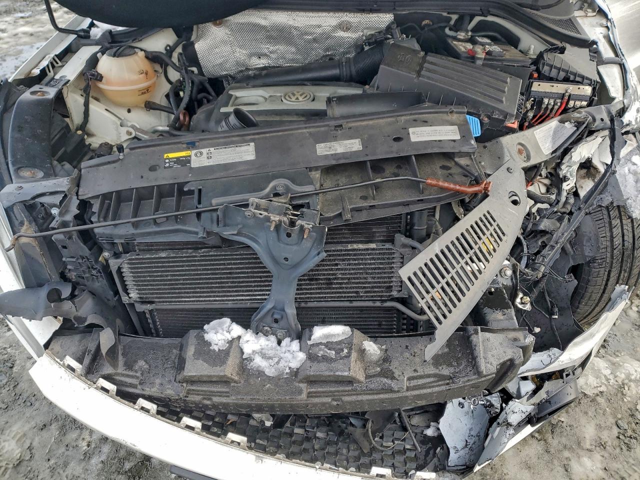 2013 Volkswagen Tiguan S Белый vin: WVGBV7AX0DW541885