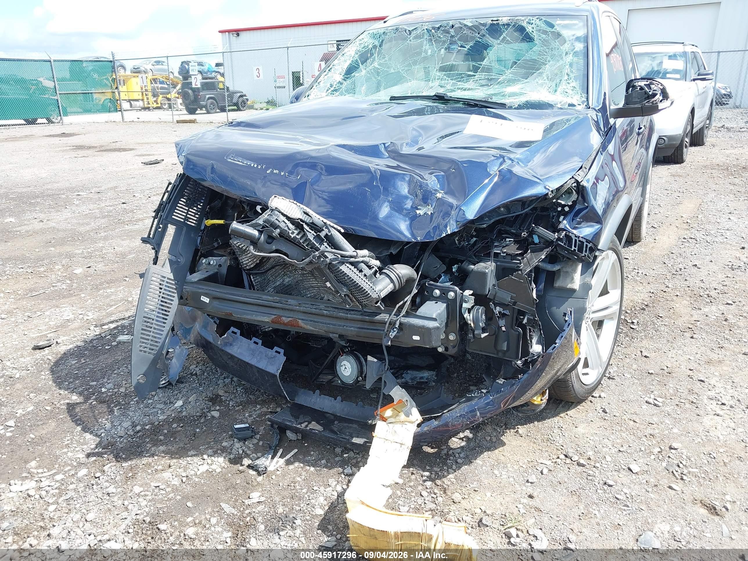 2015 Volkswagen Tiguan R-line Blue vin: WVGBV7AX0FW088807