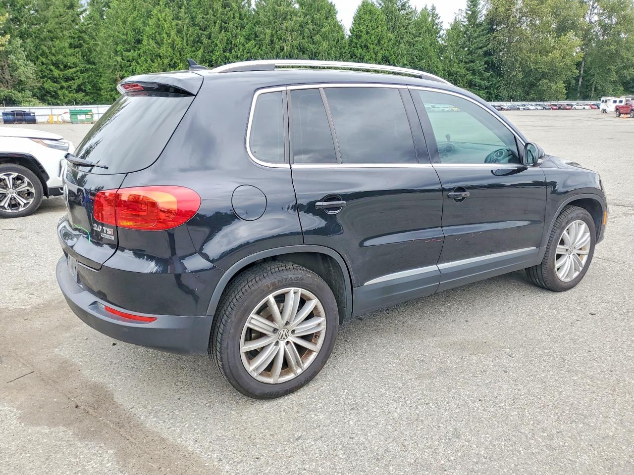 2015 Volkswagen Tiguan S Black vin: WVGBV7AX0FW505505