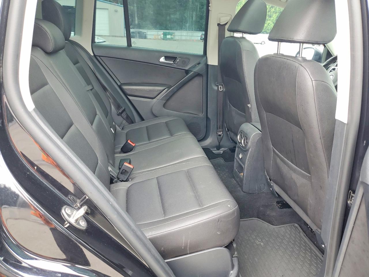 2015 Volkswagen Tiguan S Black vin: WVGBV7AX0FW505505
