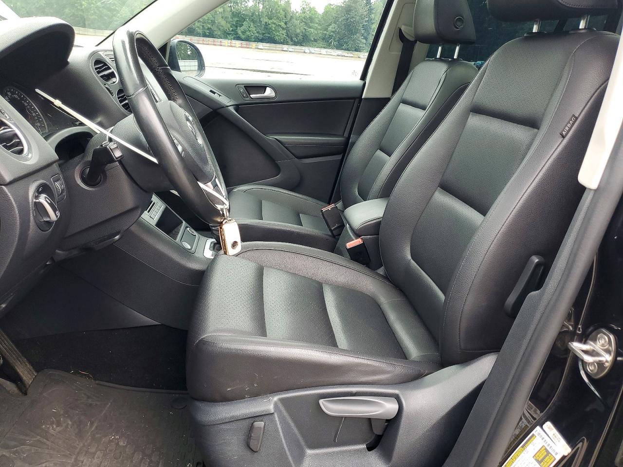 2015 Volkswagen Tiguan S Black vin: WVGBV7AX0FW505505