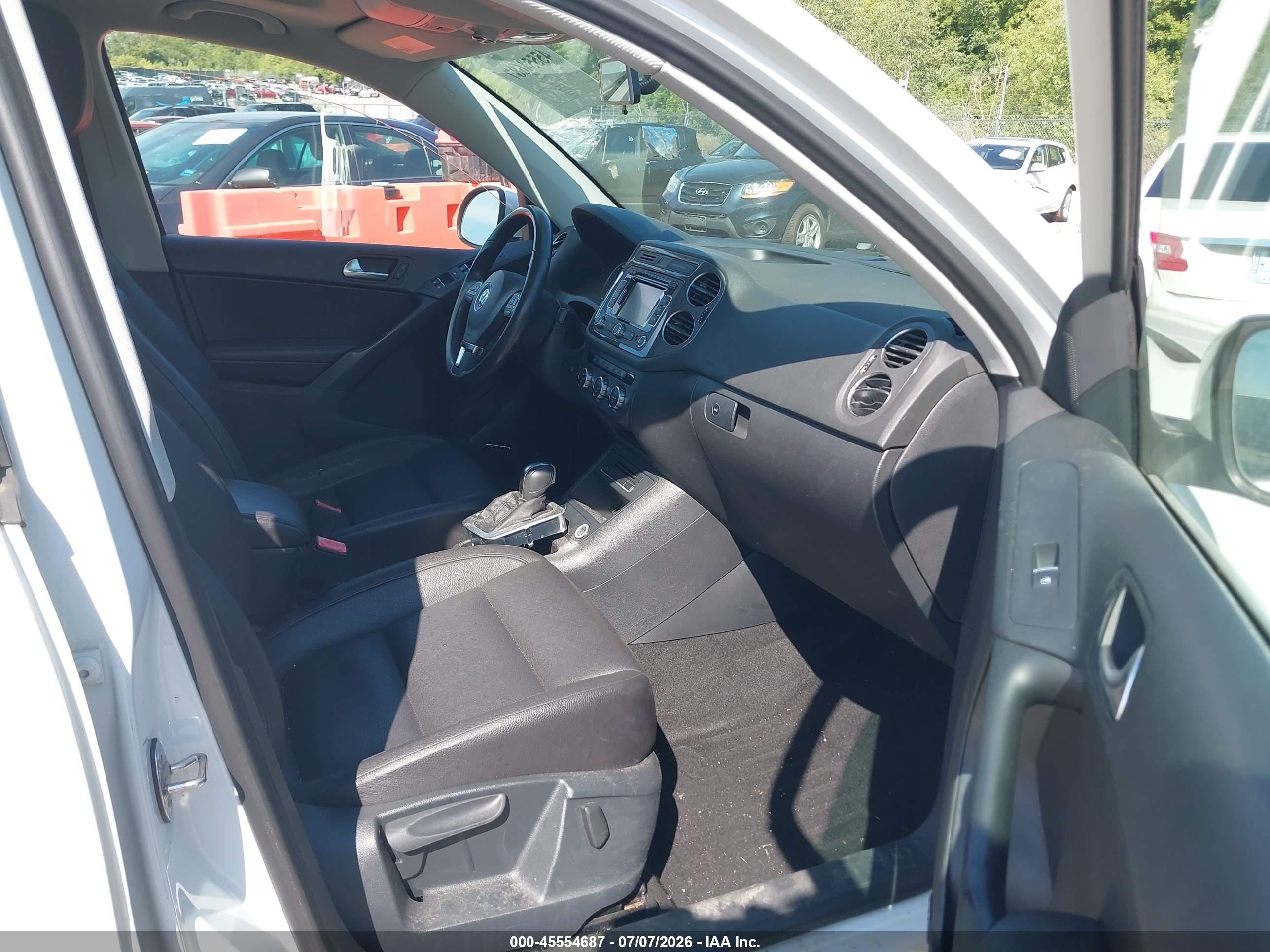 2015 Volkswagen Tiguan Se/sel White vin: WVGBV7AX0FW519260
