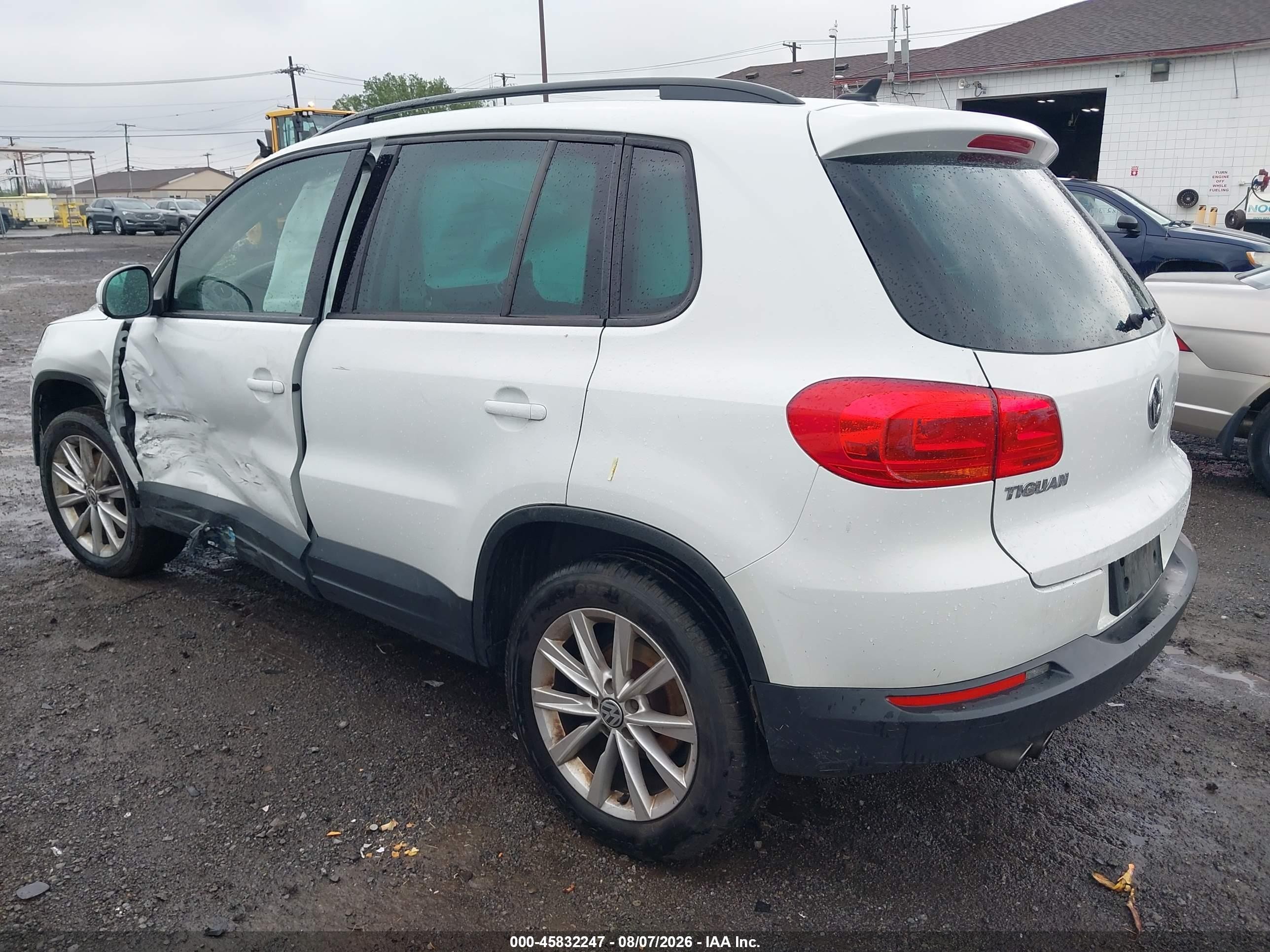 2015 Volkswagen Tiguan Se White vin: WVGBV7AX0FW568622