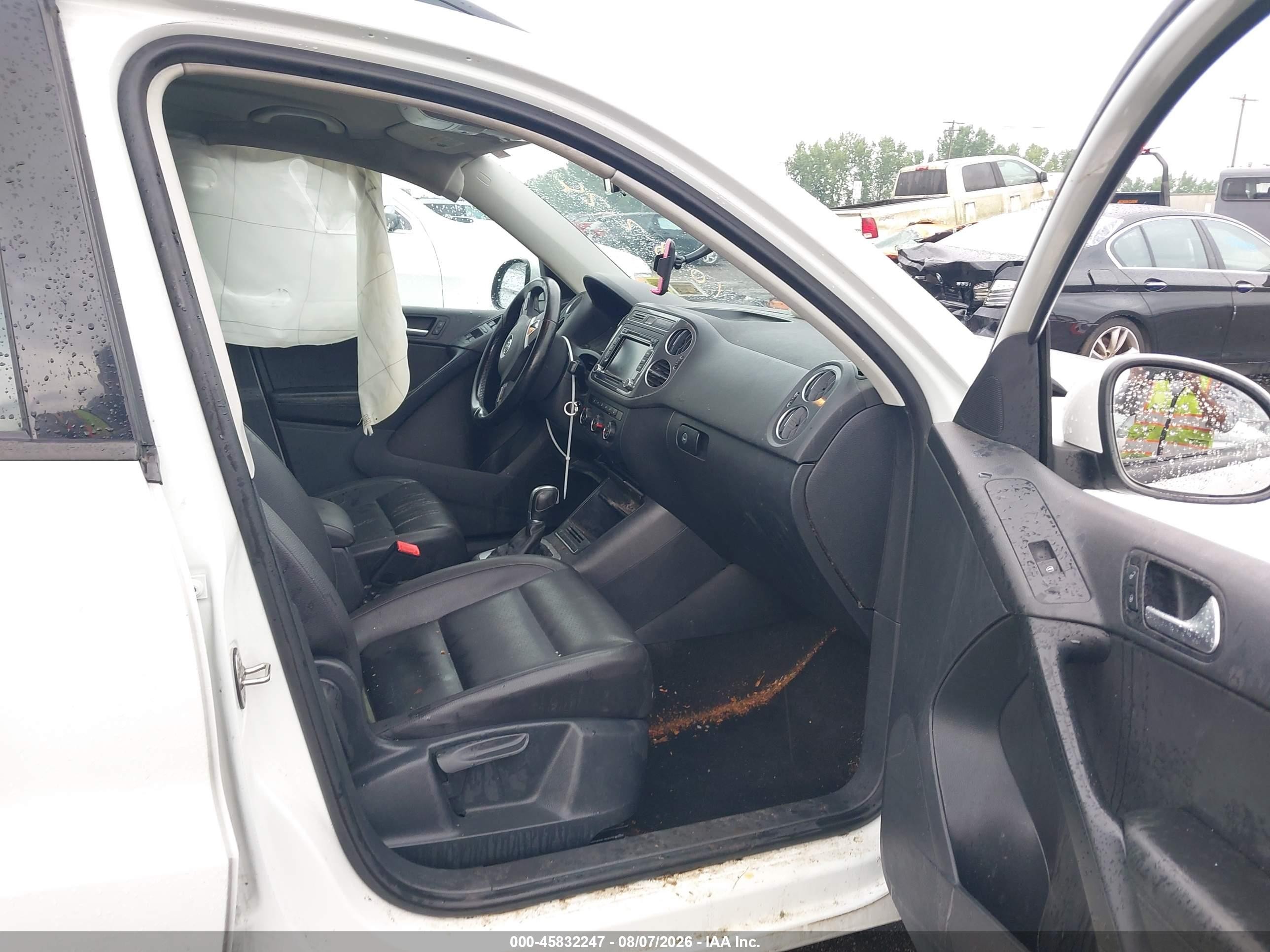 2015 Volkswagen Tiguan Se White vin: WVGBV7AX0FW568622