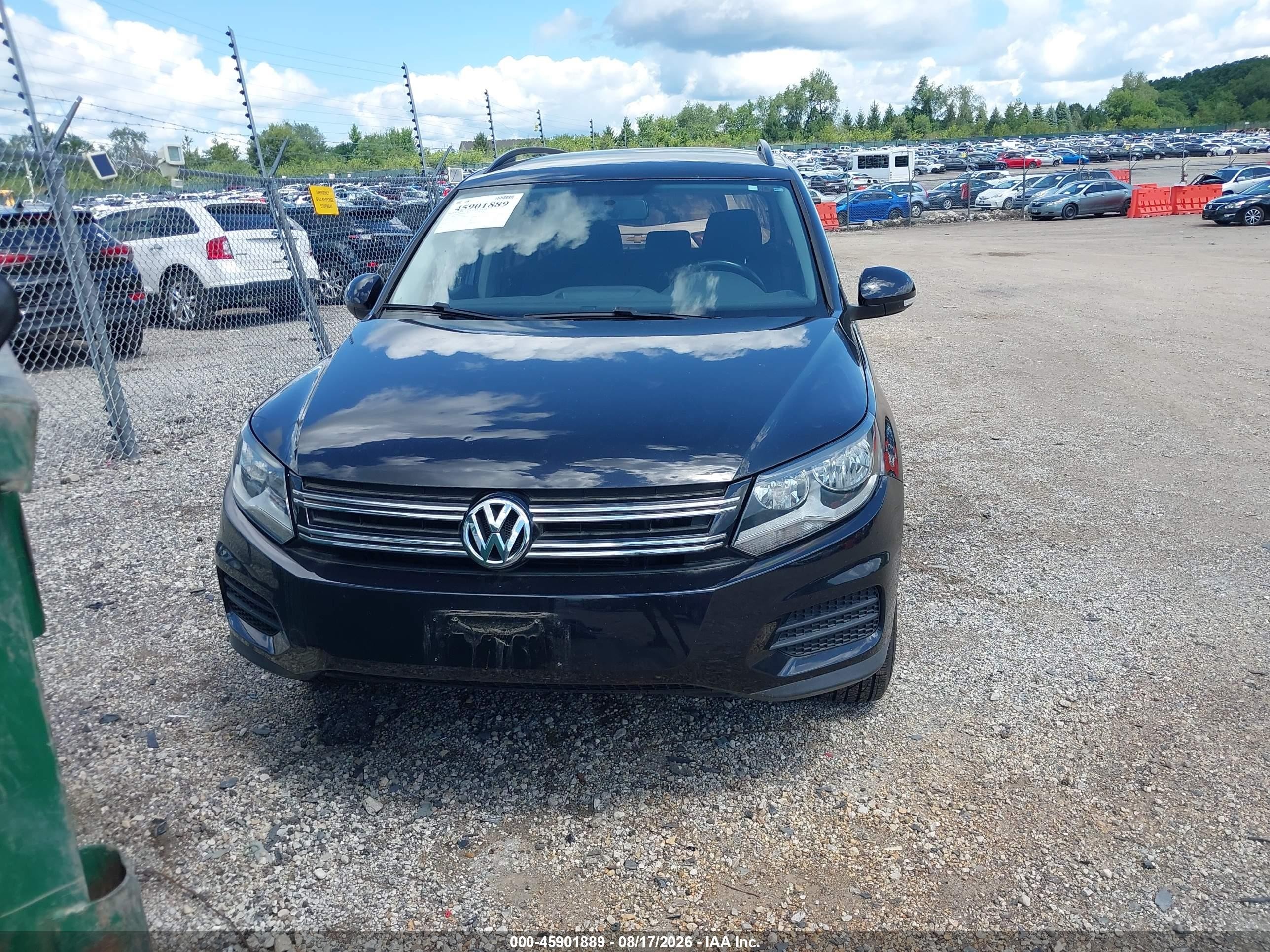 2015 Volkswagen Tiguan S Black vin: WVGBV7AX0FW585419