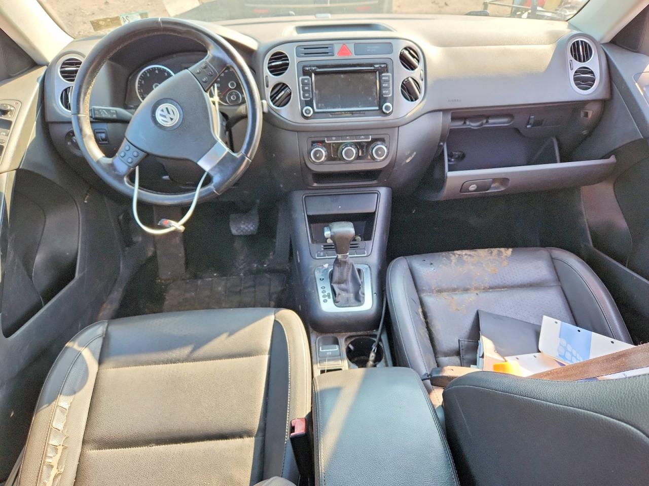 2010 Volkswagen Tiguan Se Silver vin: WVGBV7AX1AW001912