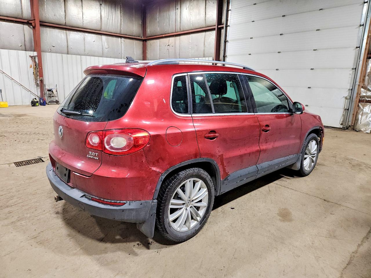 2010 Volkswagen Tiguan Se Бордовый vin: WVGBV7AX1AW003837