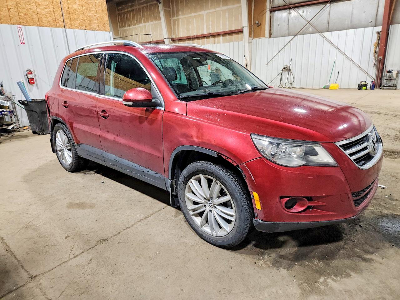 2010 Volkswagen Tiguan Se Бордовый vin: WVGBV7AX1AW003837