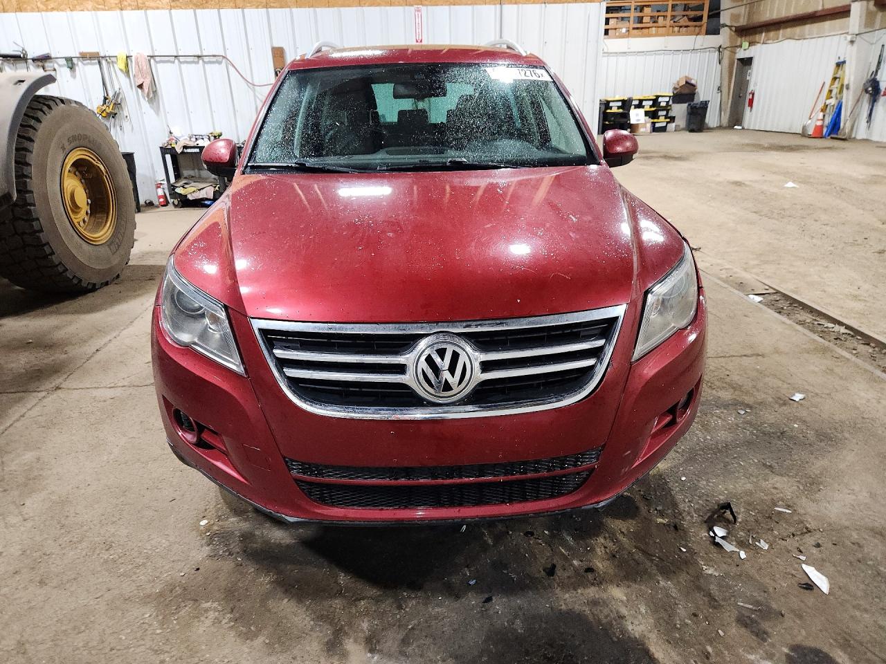 2010 Volkswagen Tiguan Se Бордовый vin: WVGBV7AX1AW003837