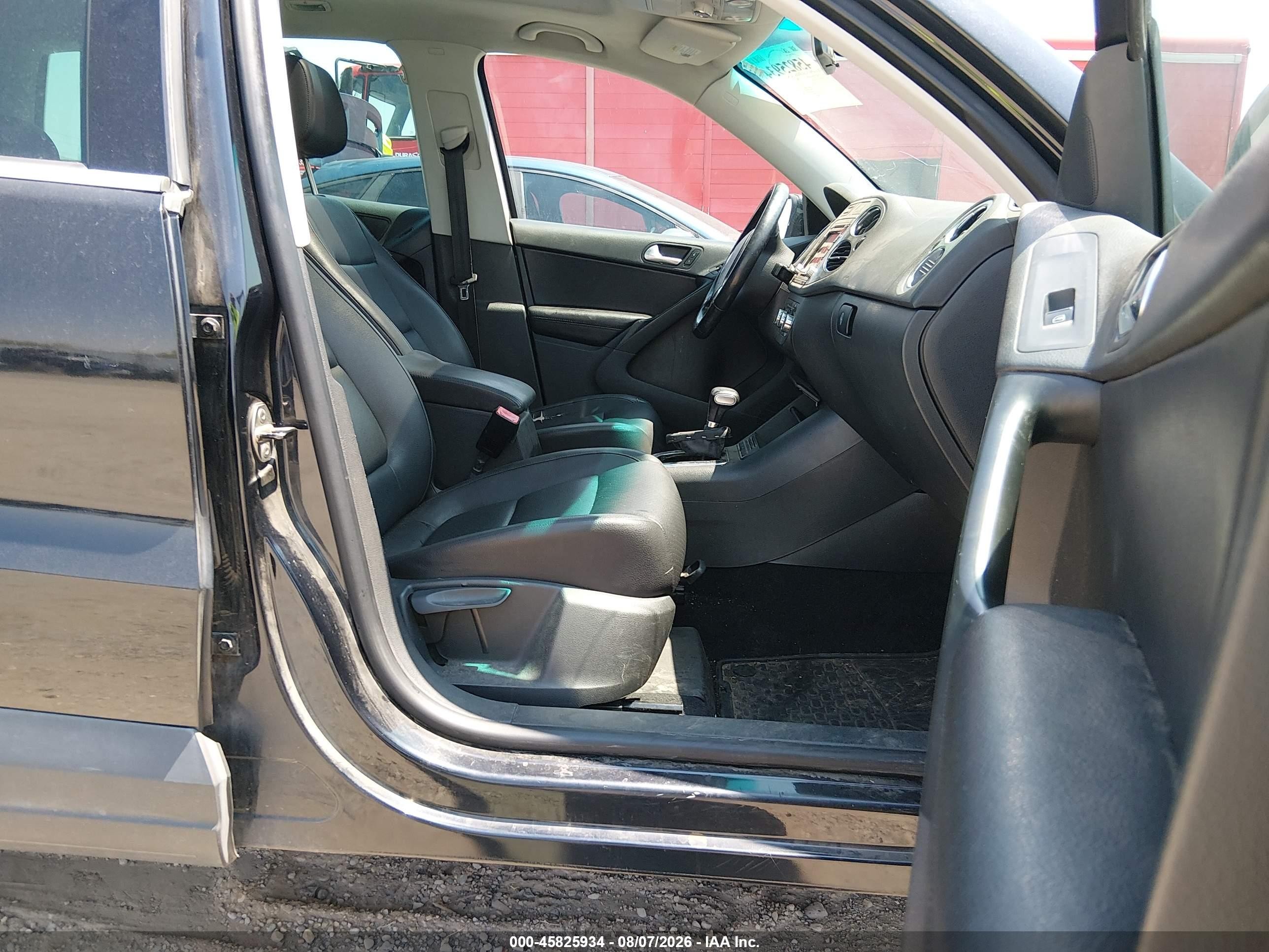2010 Volkswagen Tiguan Wolfsburg Edition Black vin: WVGBV7AX1AW514058