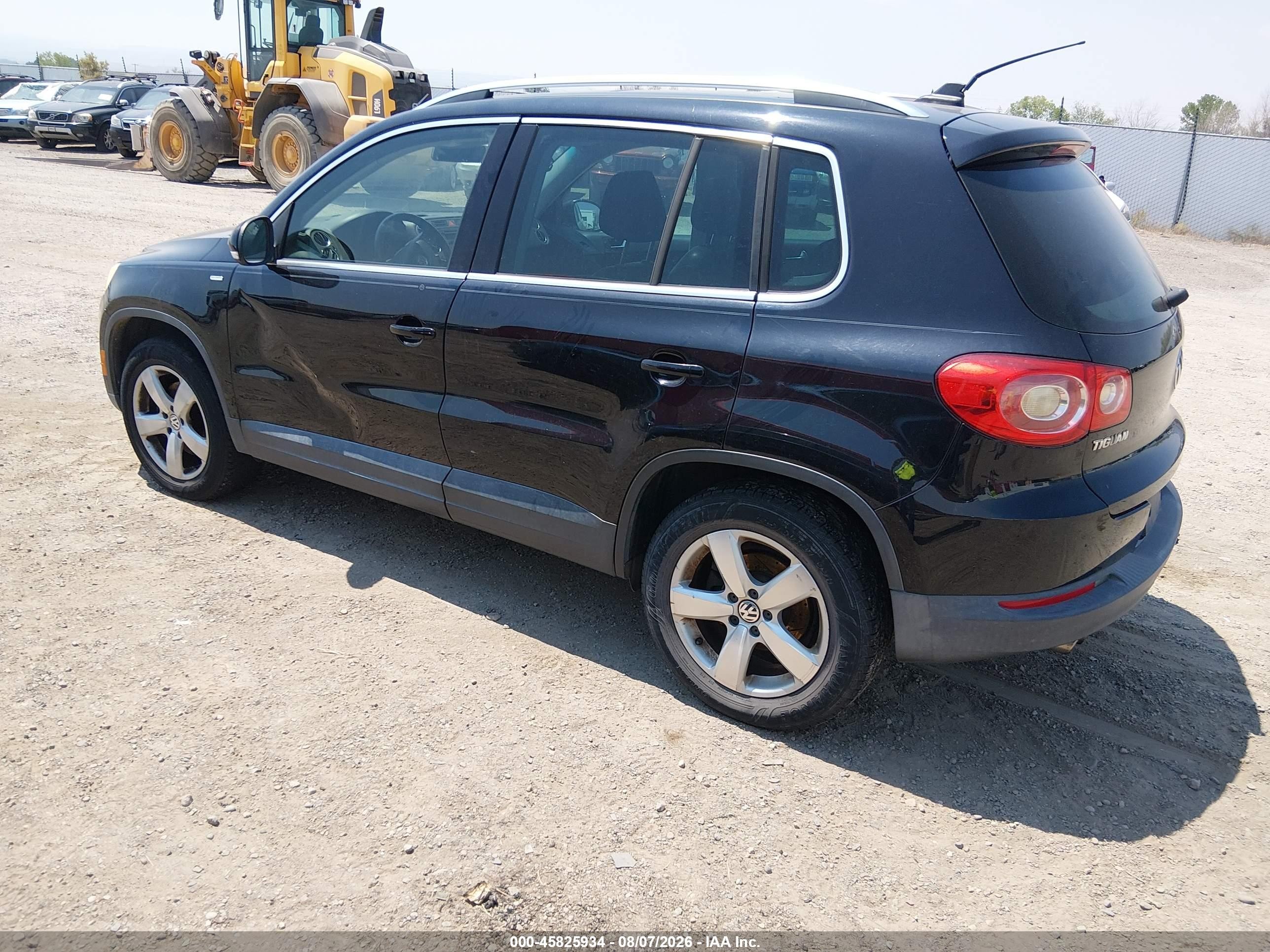 2010 Volkswagen Tiguan Wolfsburg Edition Black vin: WVGBV7AX1AW514058