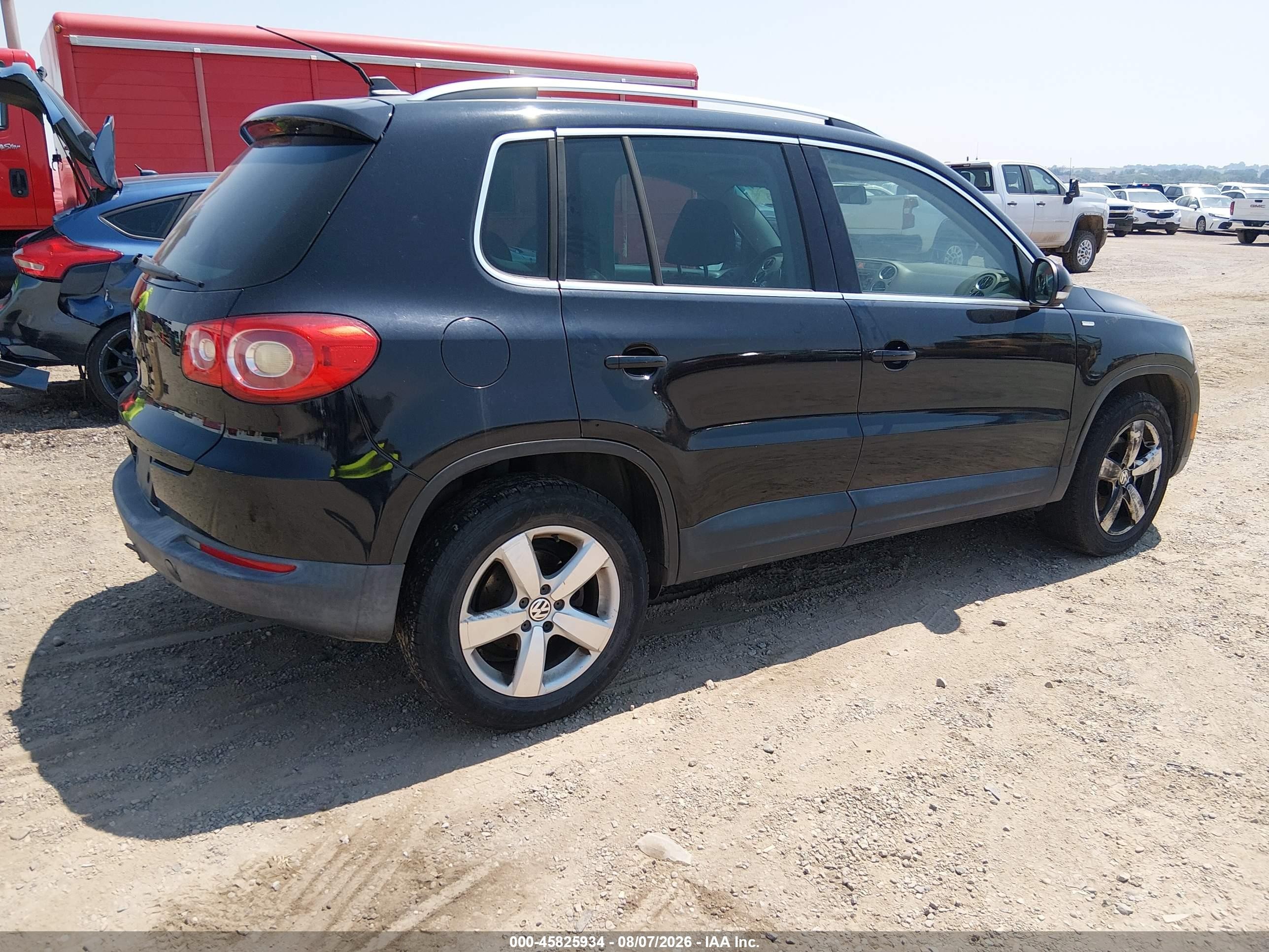 2010 Volkswagen Tiguan Wolfsburg Edition Black vin: WVGBV7AX1AW514058