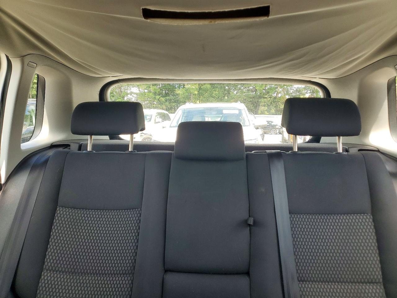 2010 Volkswagen Tiguan Se Silver vin: WVGBV7AX1AW516456
