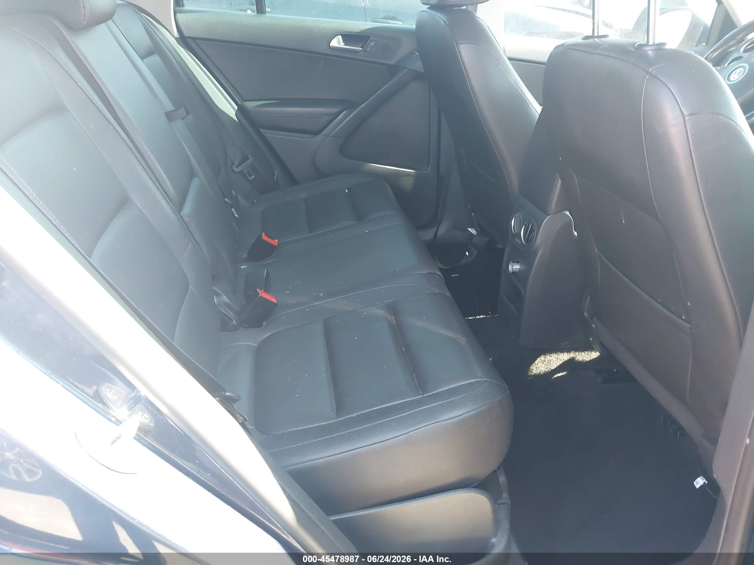 2012 Volkswagen Tiguan Se Dark Blue vin: WVGBV7AX1CW509722