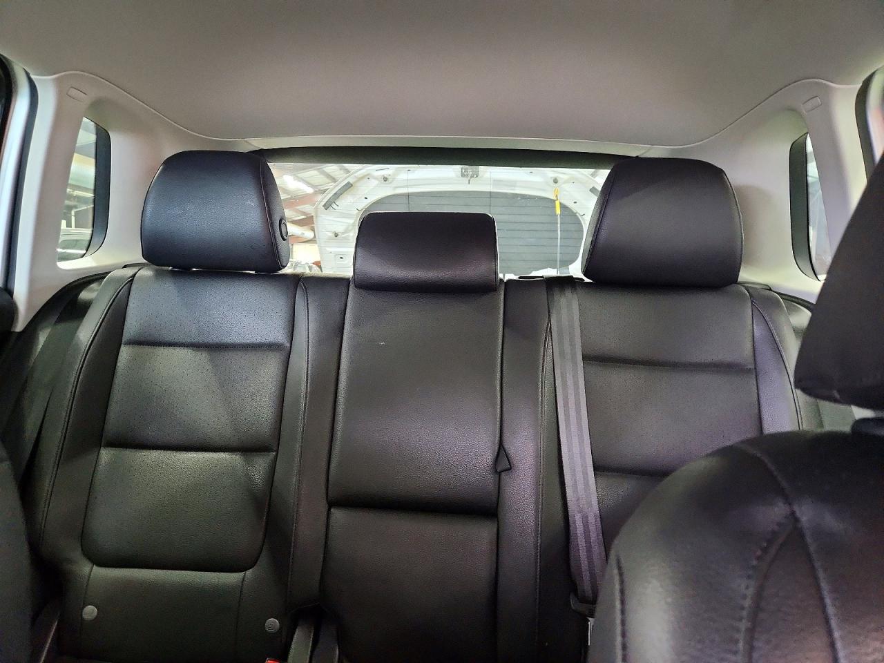 2012 Volkswagen Tiguan S Silver vin: WVGBV7AX1CW527346