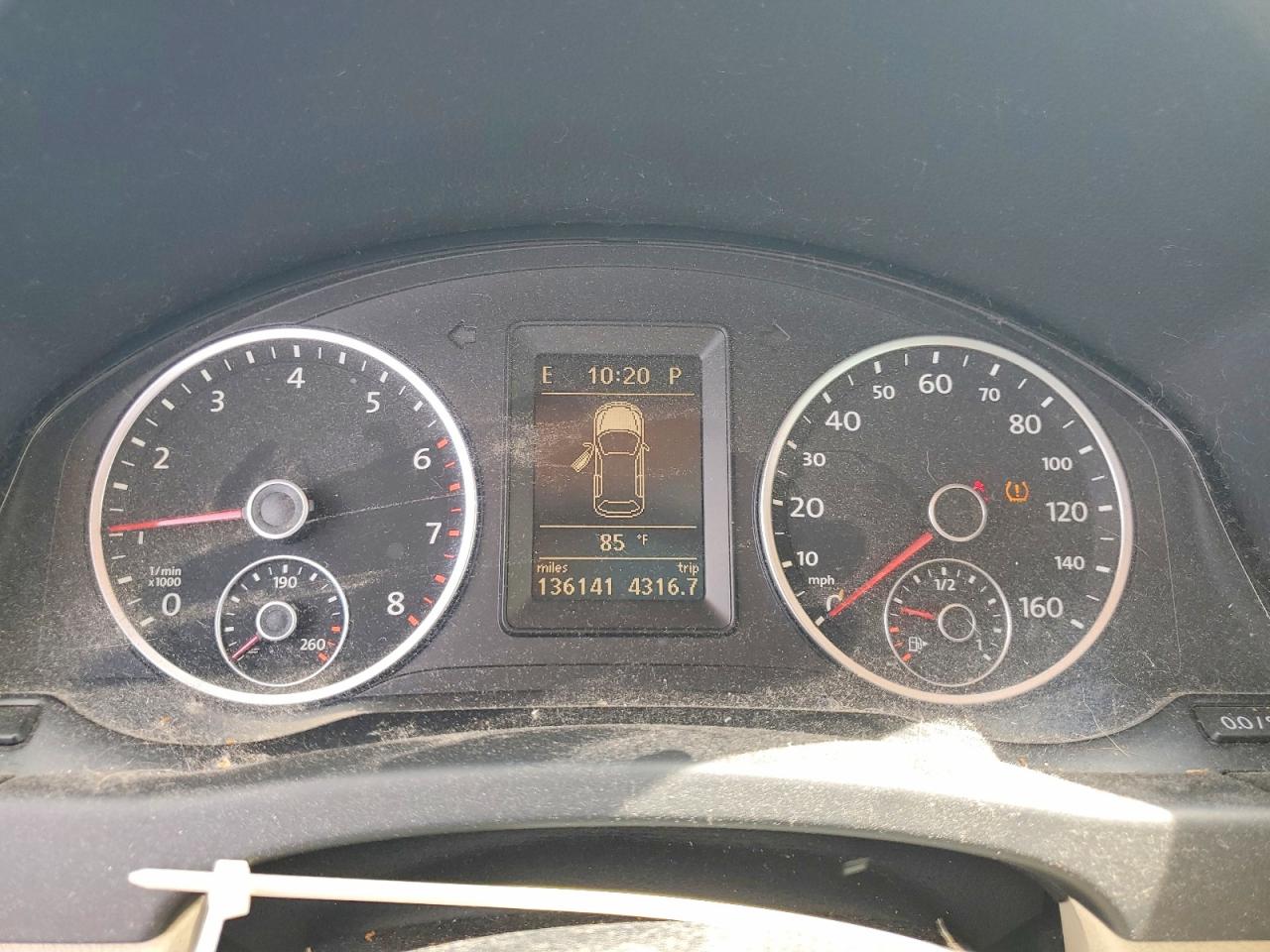 2012 Volkswagen Tiguan S Silver vin: WVGBV7AX1CW580841