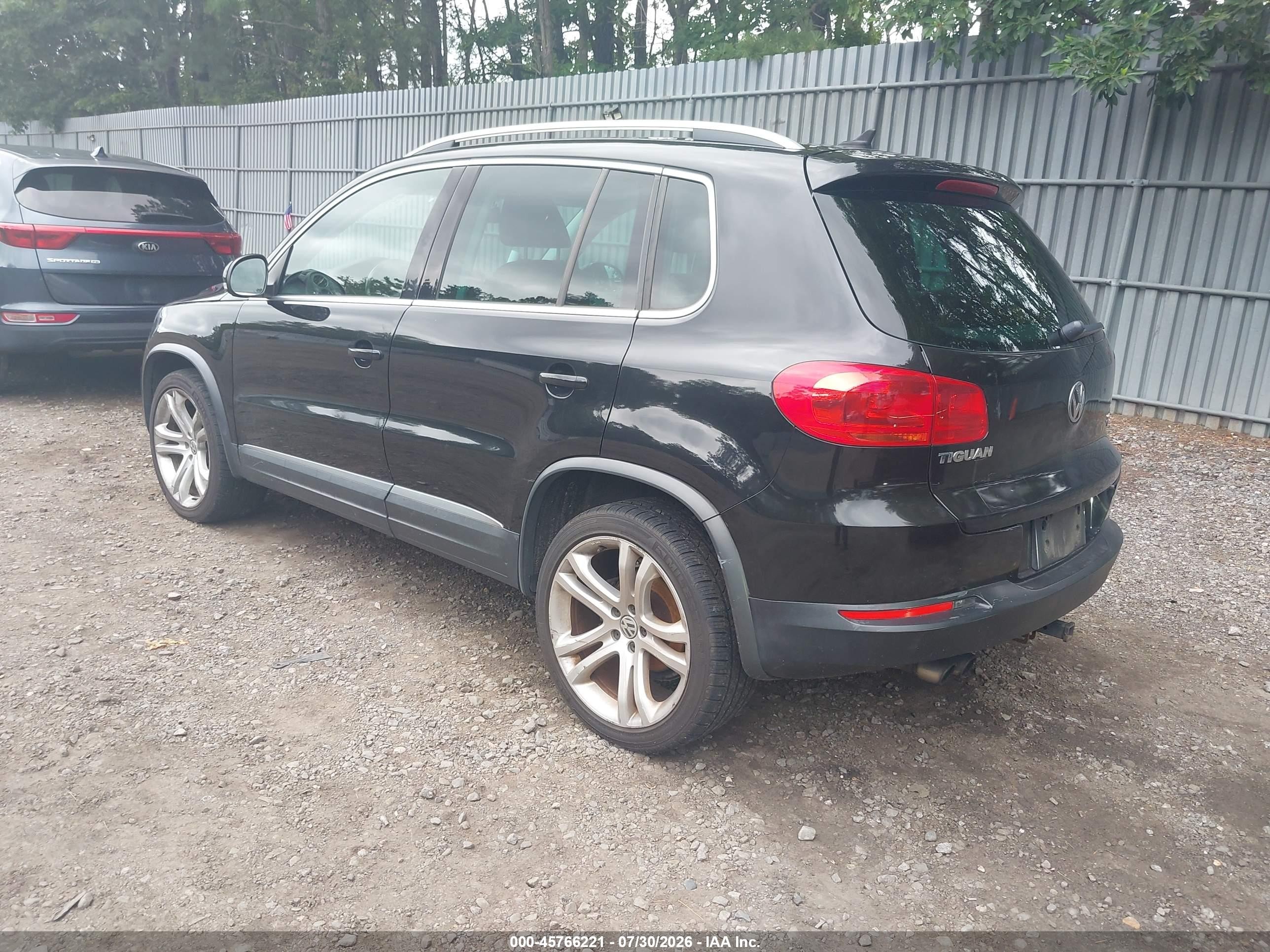 2013 Volkswagen Tiguan Sel Black vin: WVGBV7AX1DW524321